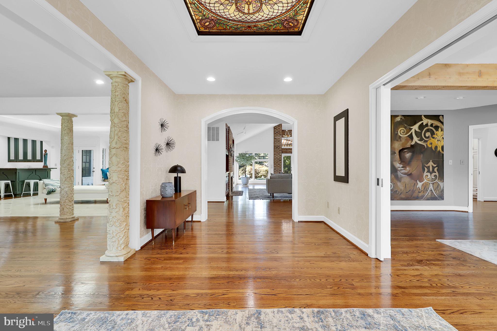 LUXMANOR - Residential