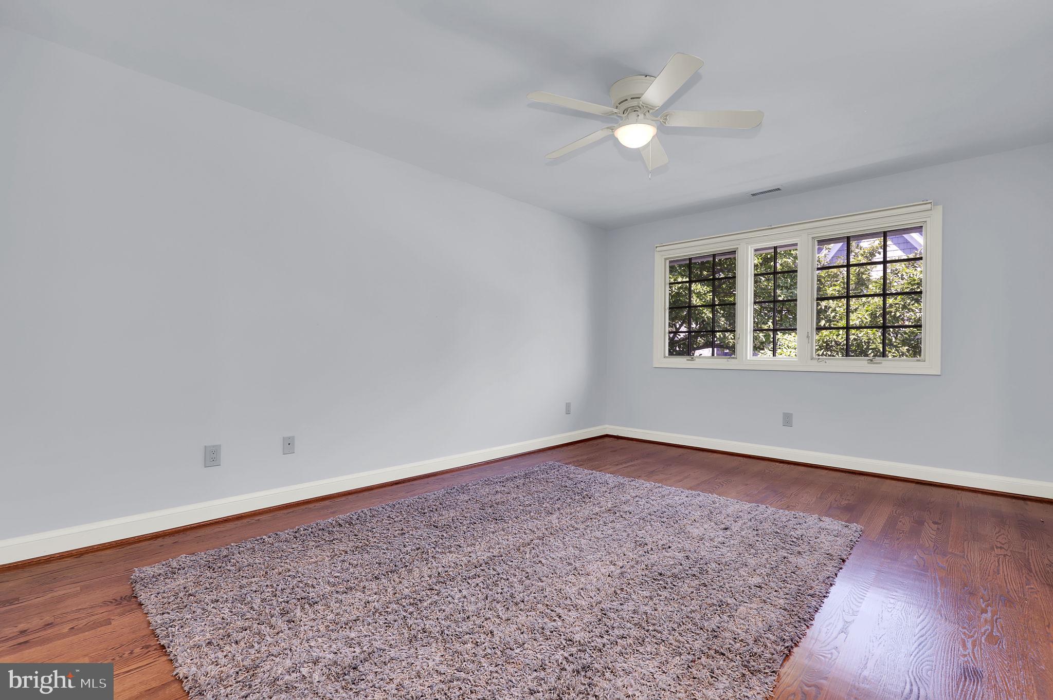 LUXMANOR - Residential