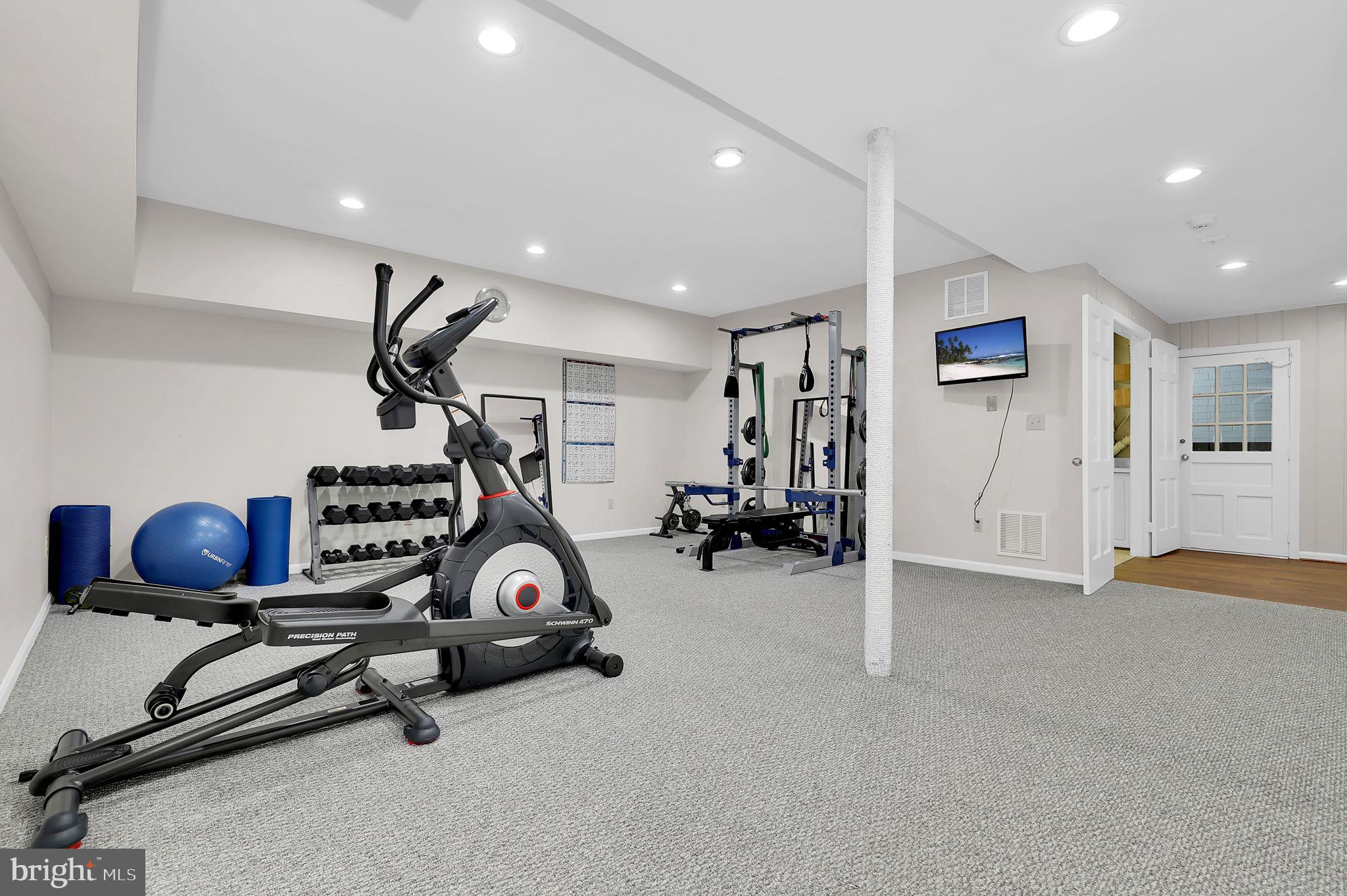 LUXMANOR - Residential