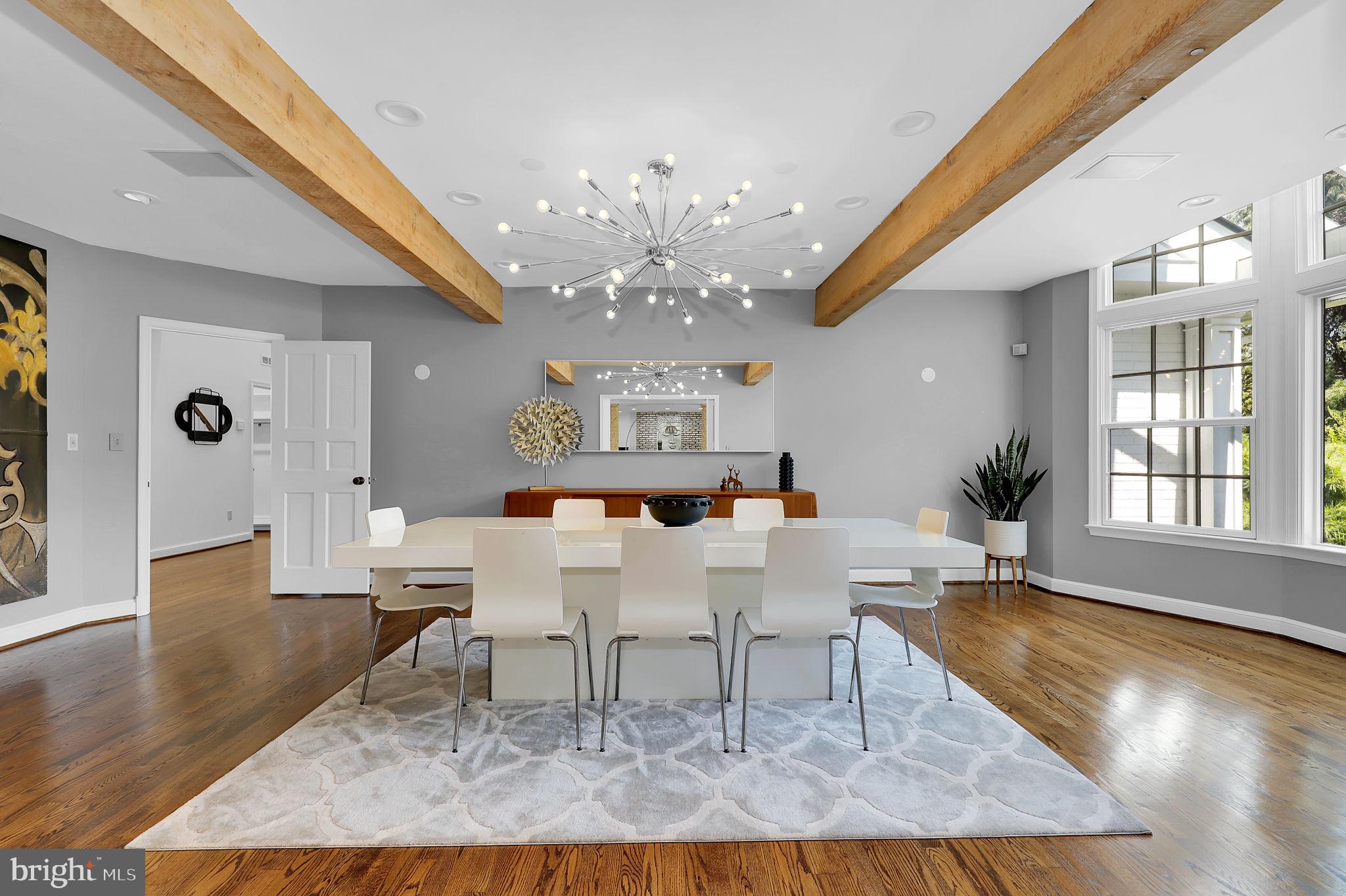 LUXMANOR - Residential