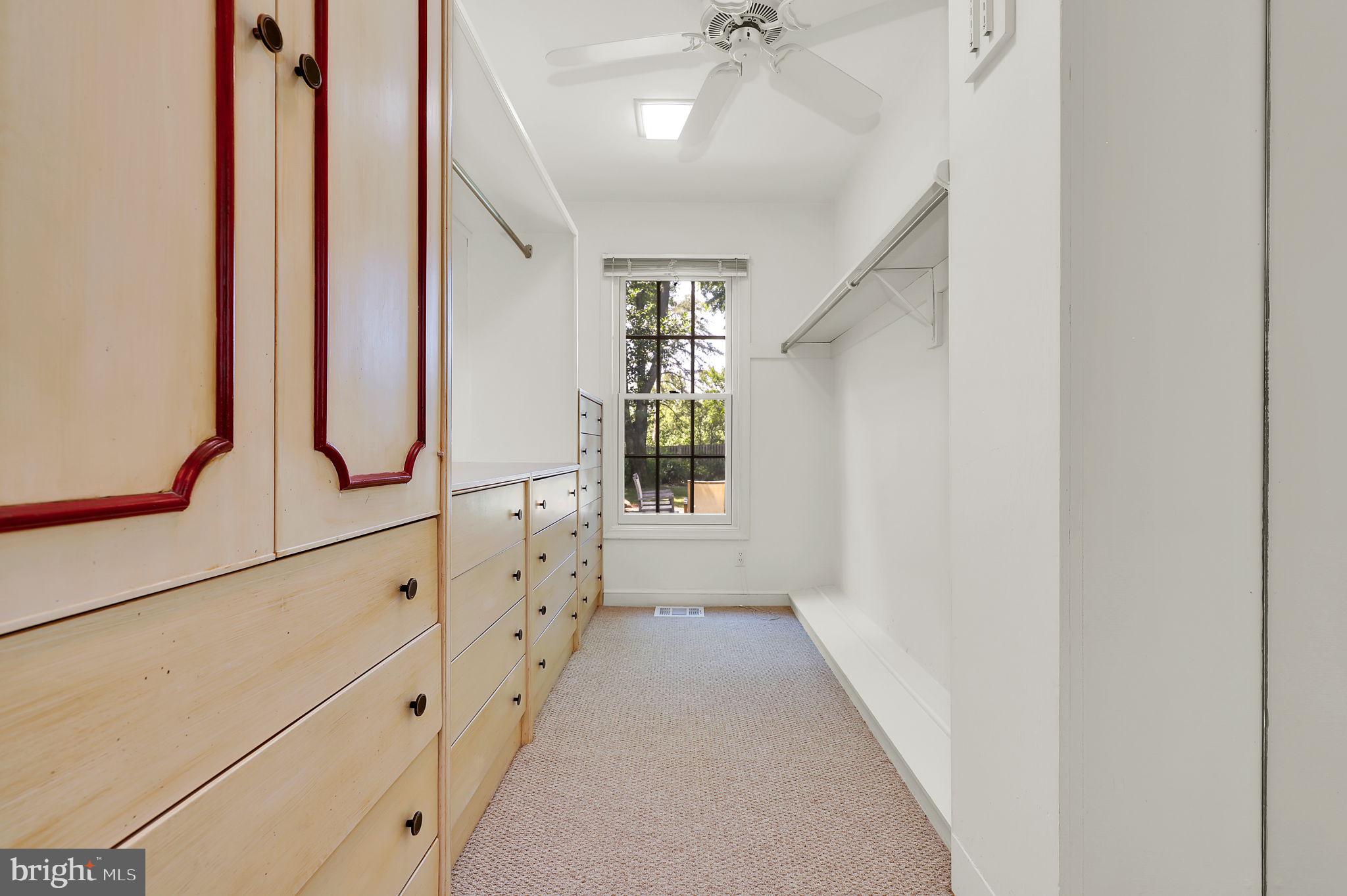 LUXMANOR - Residential