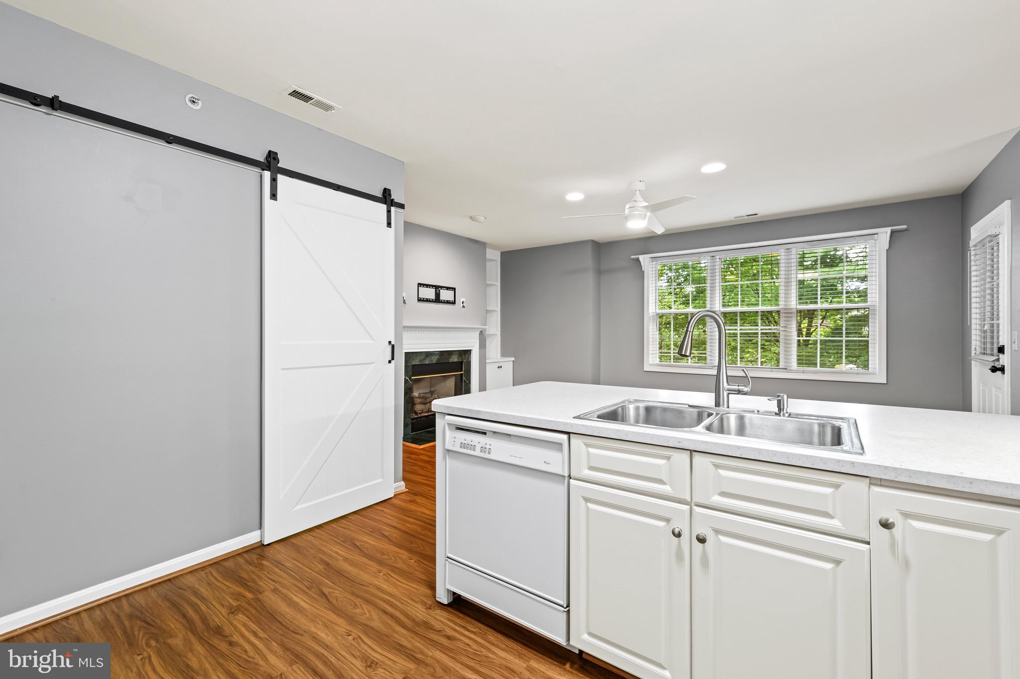 BURNCOURT - Residential Lease