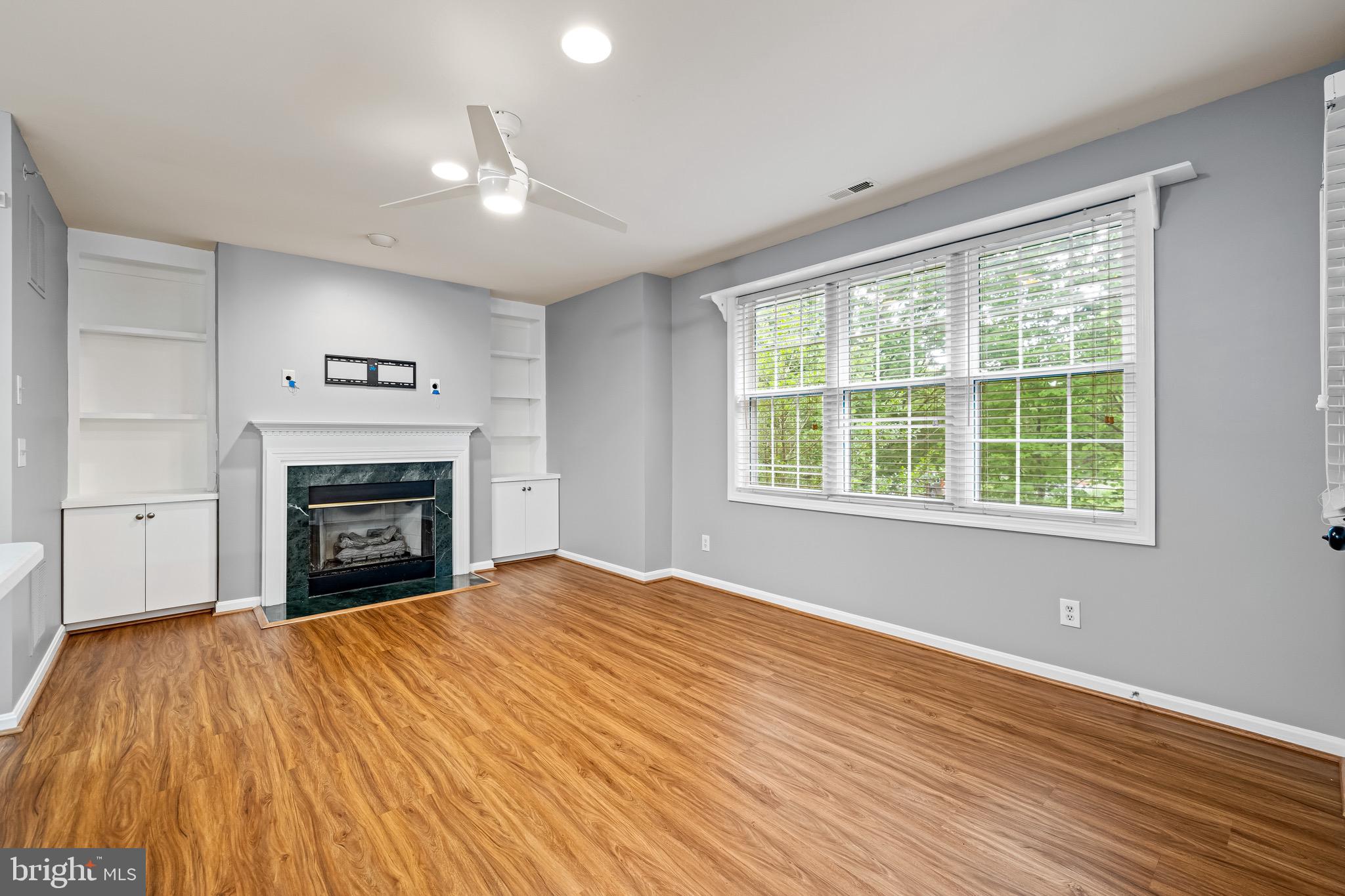 BURNCOURT - Residential Lease