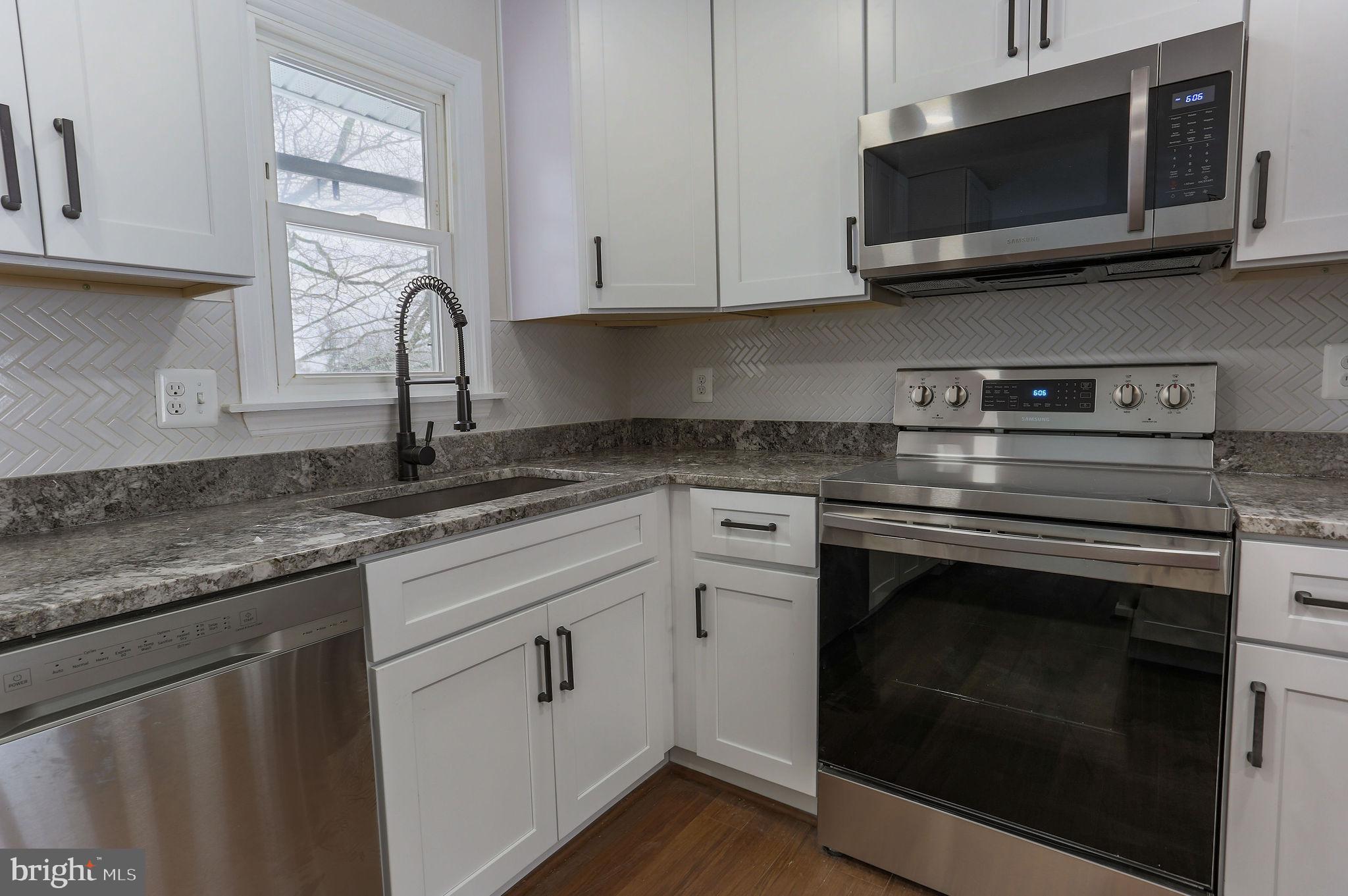 MOLESWORTH HILLS - Residential