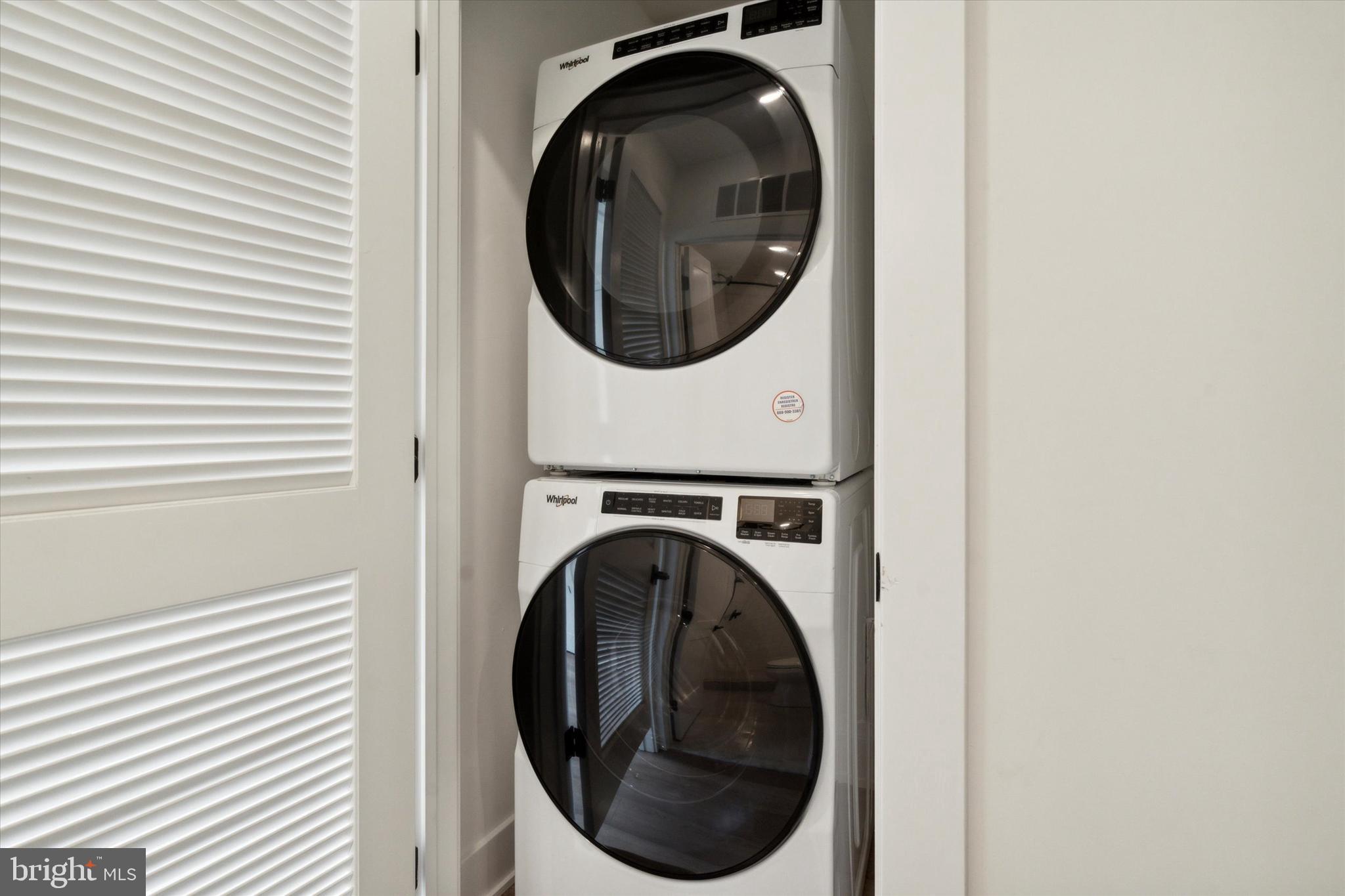 OLDE KENSINGTON - Residential Lease