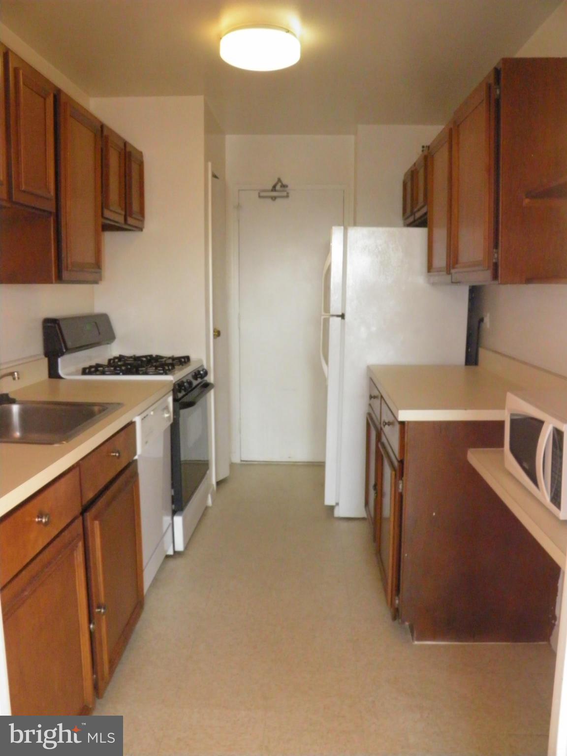 WOODSIDE - Residential Lease