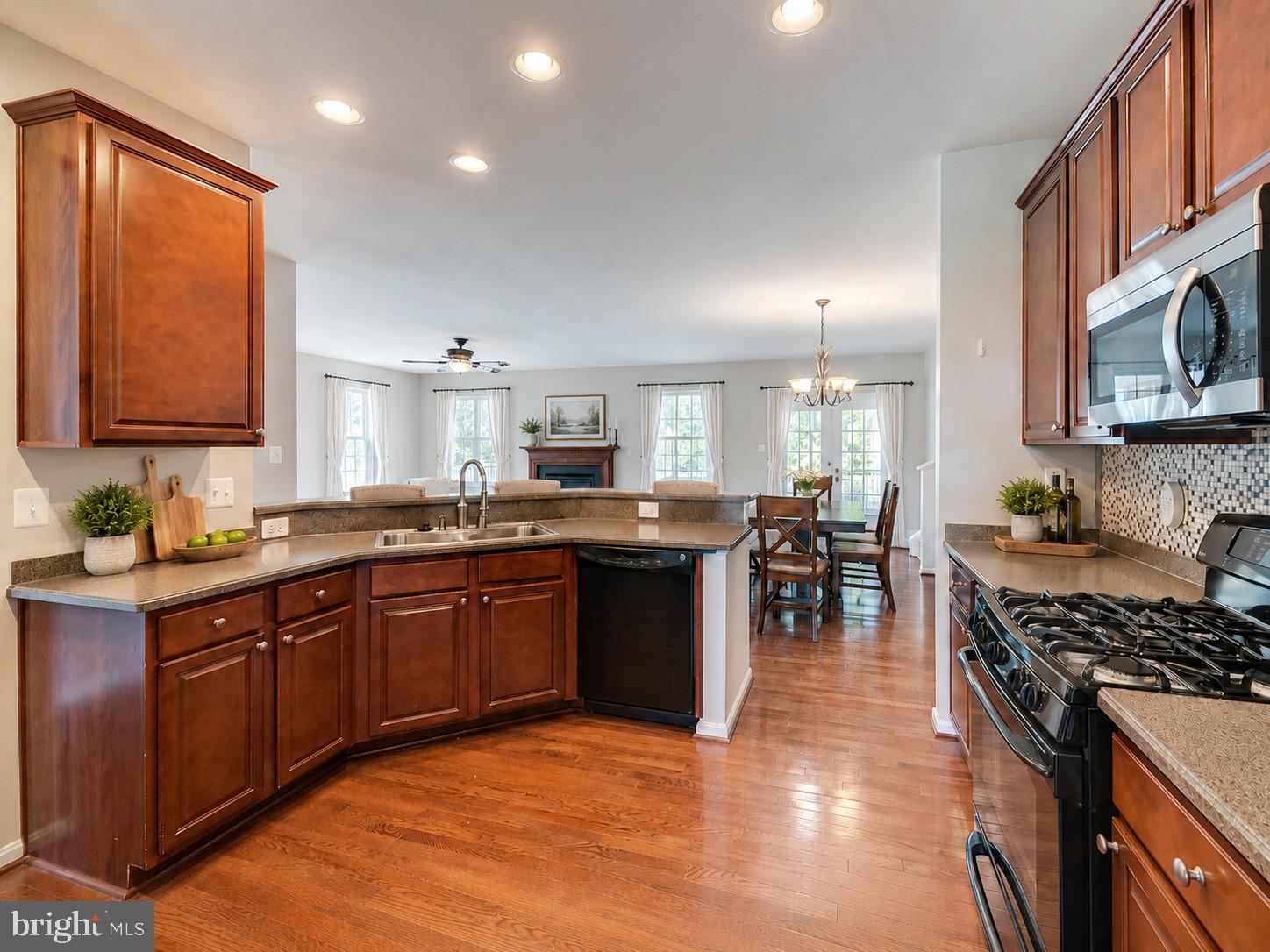 31058 BEACH COVE DRIVE