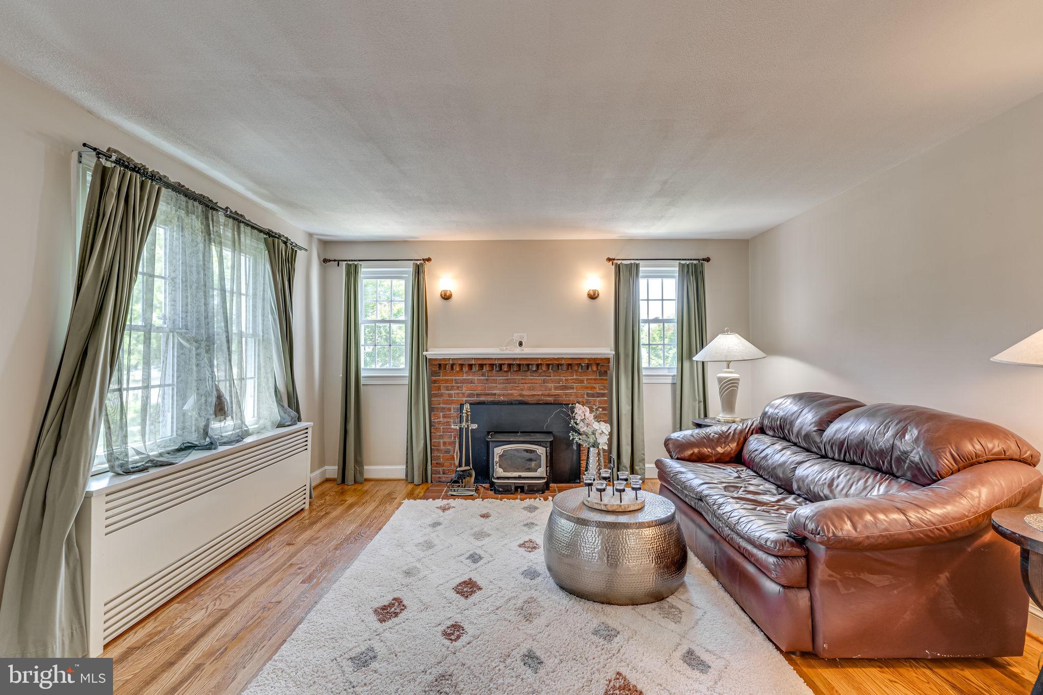 CHARLES G SCHULTZ - Residential