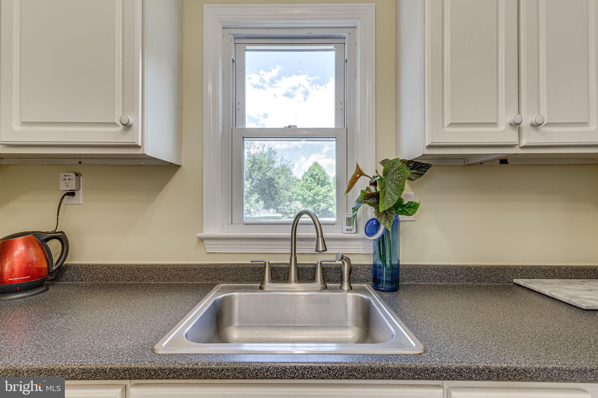 CHARLES G SCHULTZ - Residential