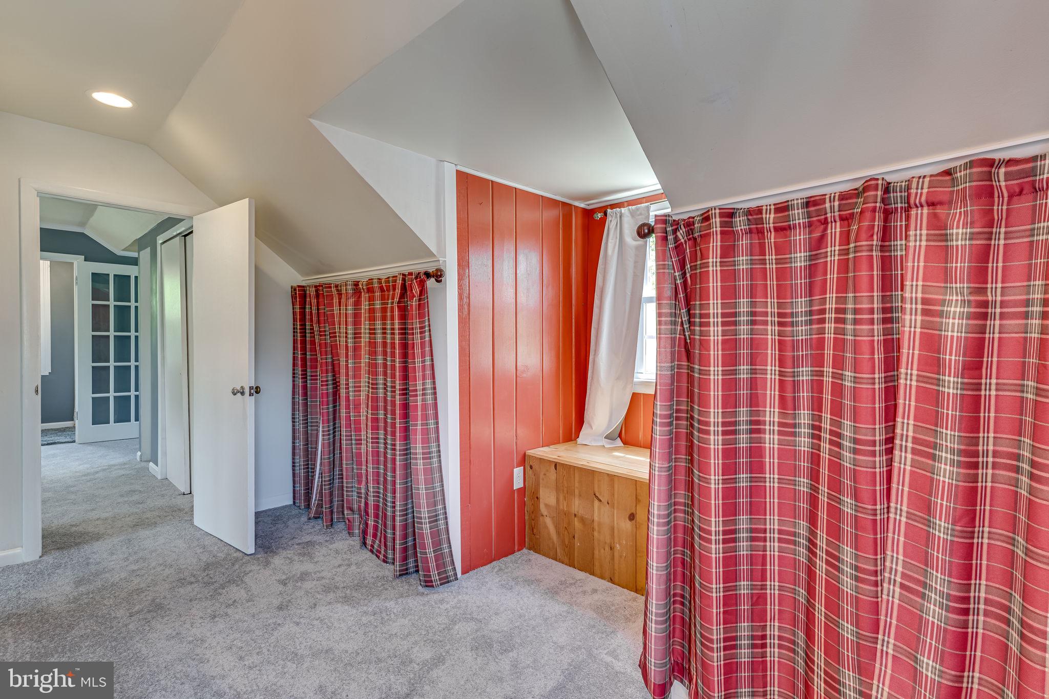 CHARLES G SCHULTZ - Residential