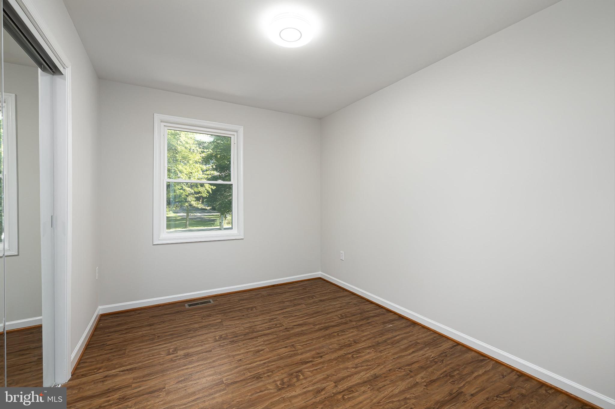 LAKEVIEW ESTATES - Residential