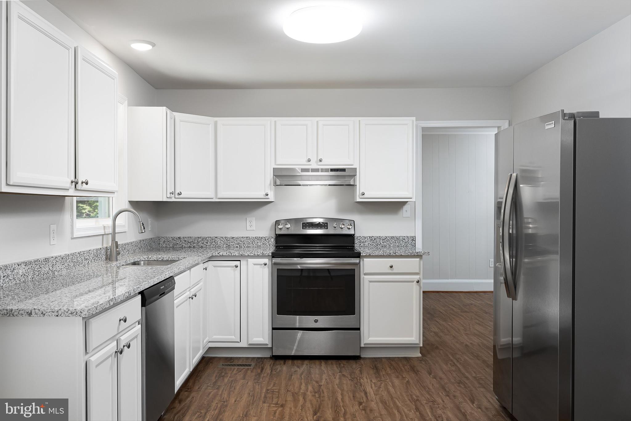 LAKEVIEW ESTATES - Residential