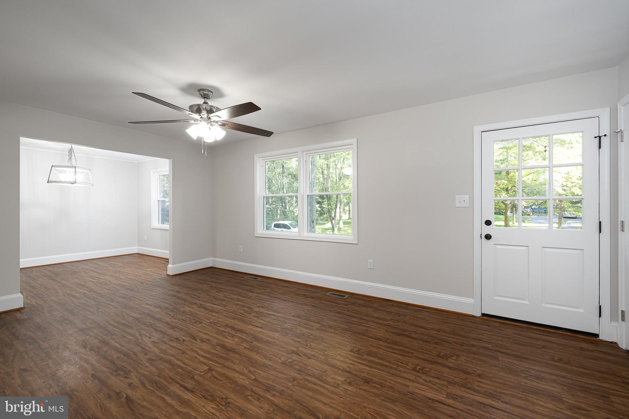 LAKEVIEW ESTATES - Residential