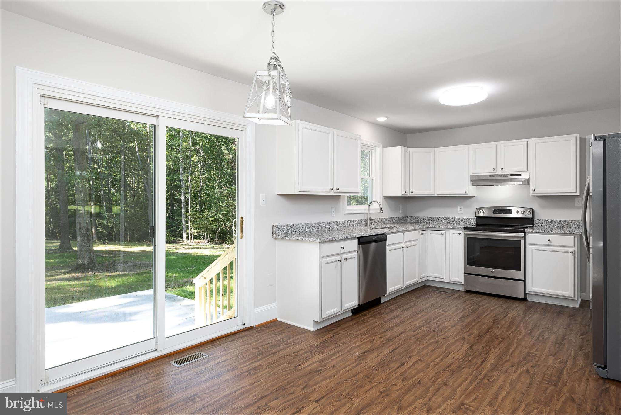 LAKEVIEW ESTATES - Residential