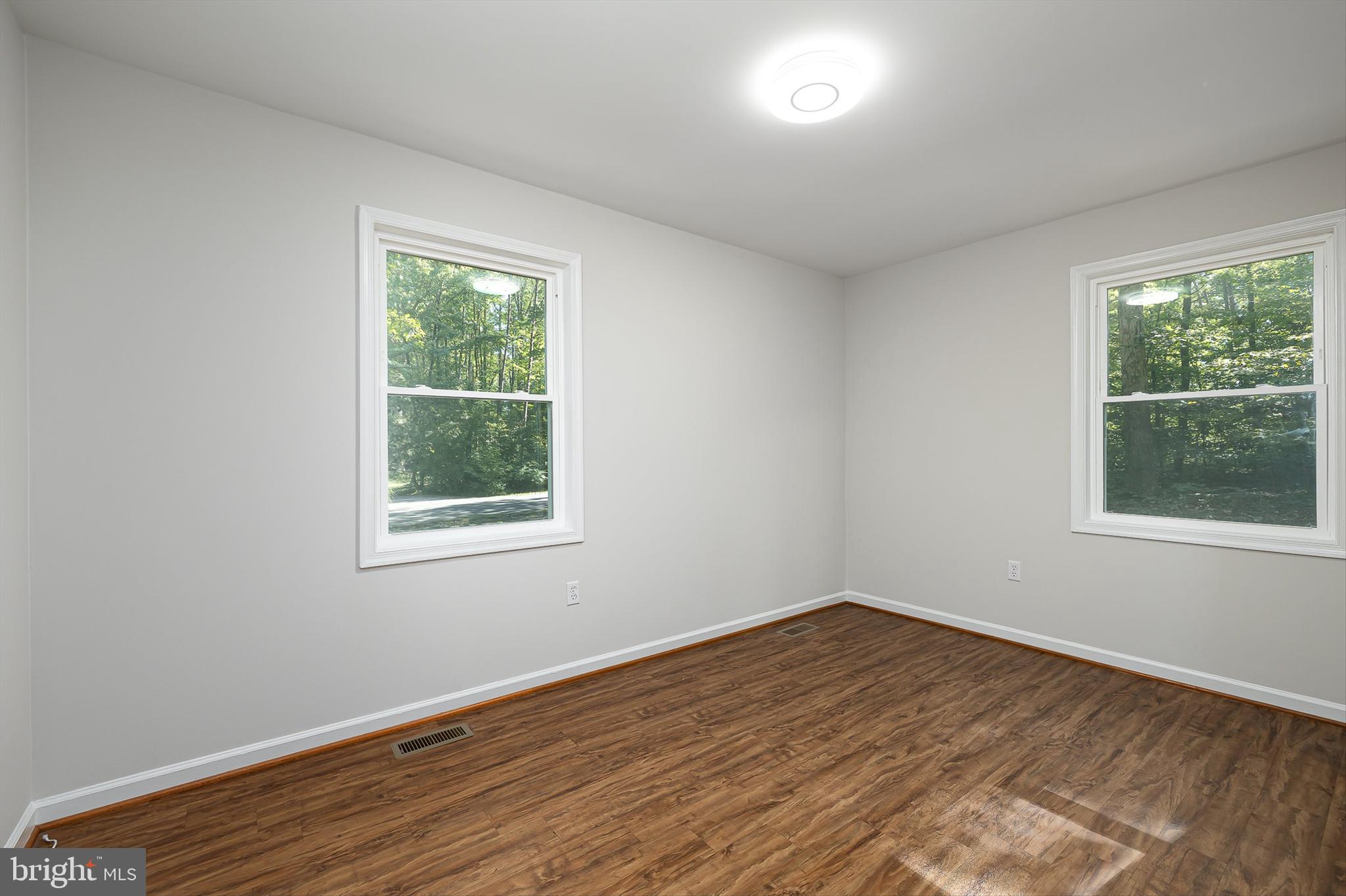 LAKEVIEW ESTATES - Residential