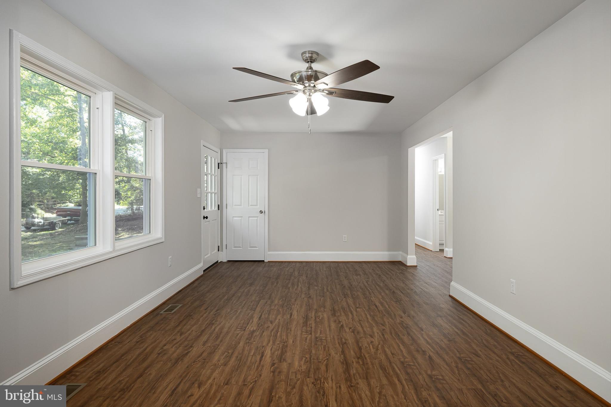 LAKEVIEW ESTATES - Residential