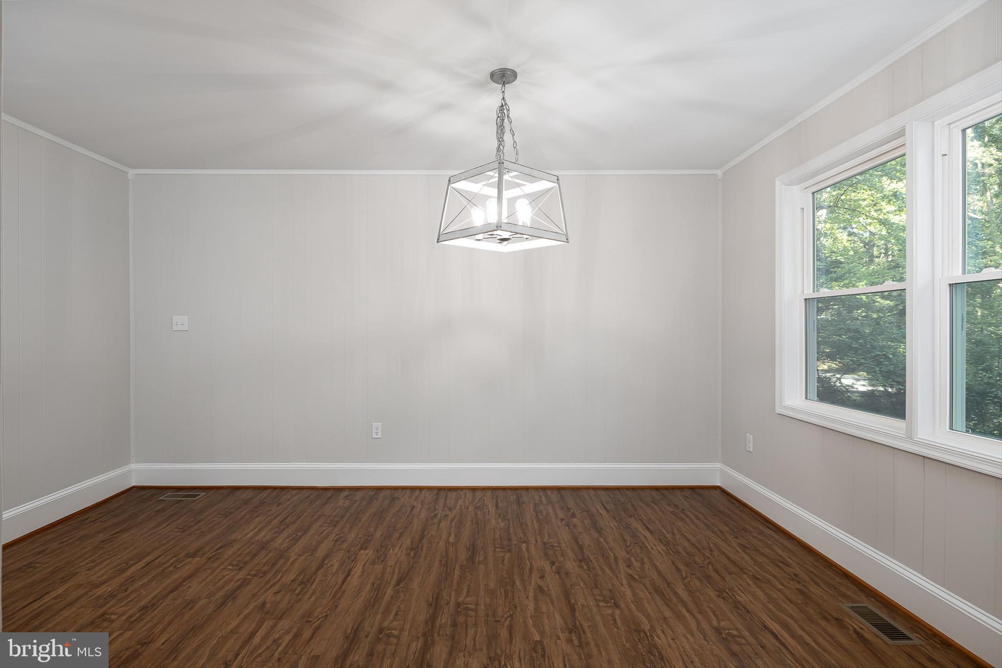 LAKEVIEW ESTATES - Residential