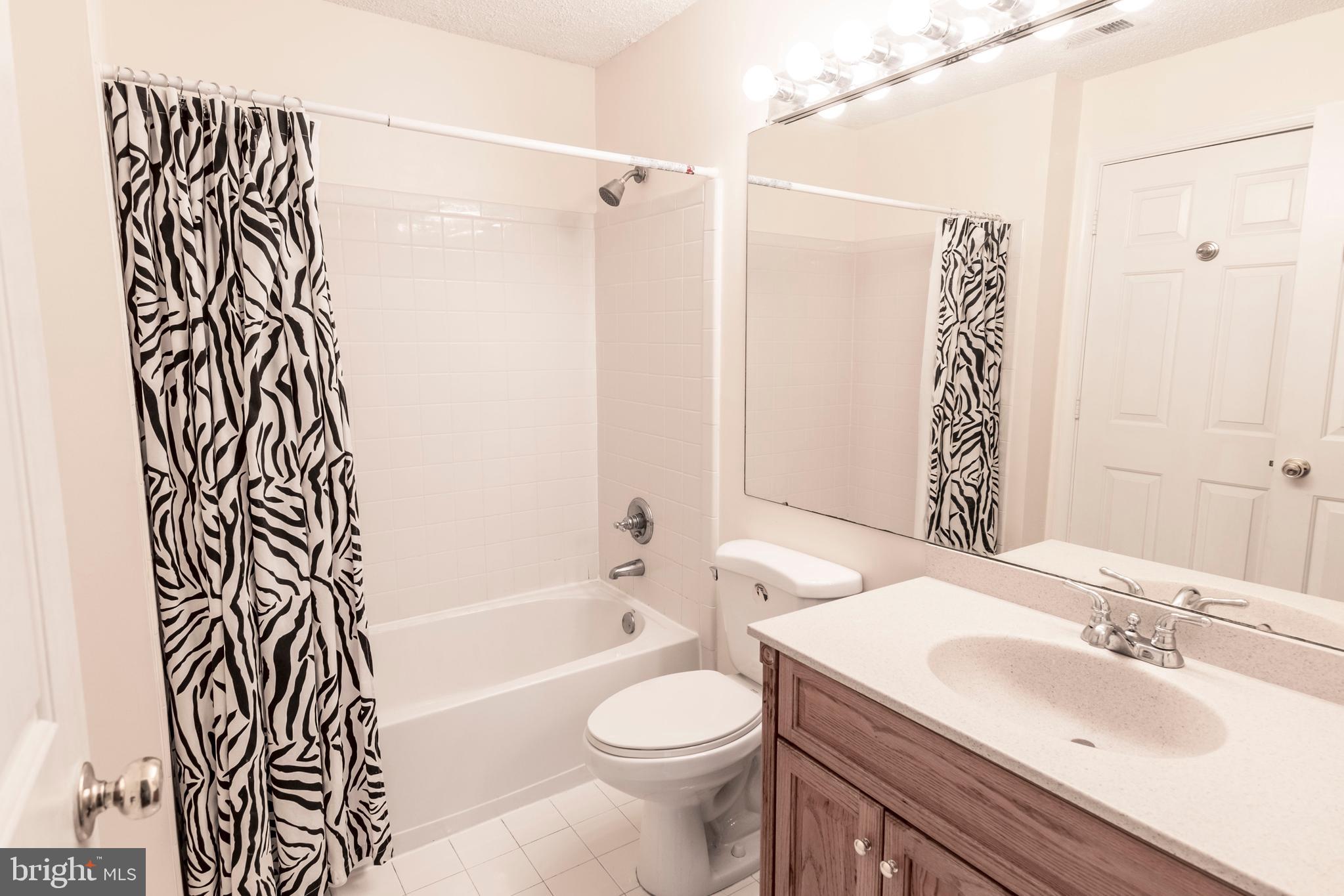 HEIGHTS AT PENDERBROOK - Residential Lease