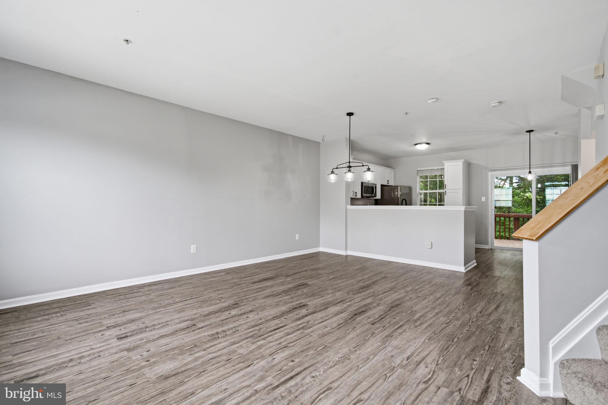 6821 SANCTUARY COURT