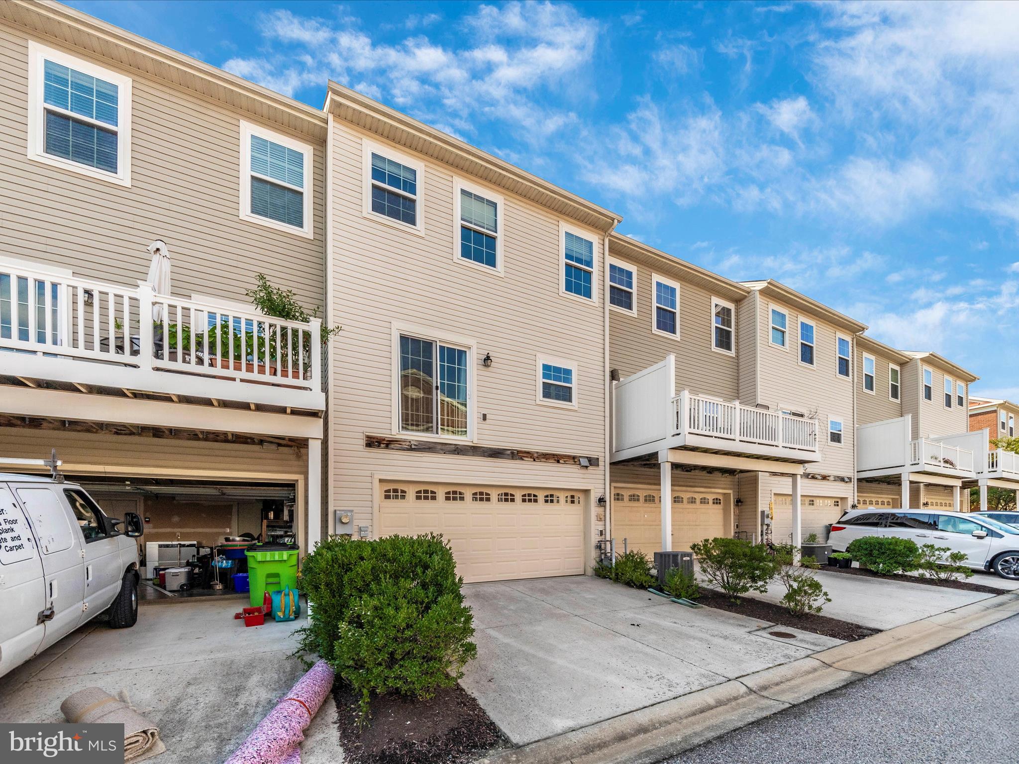 BLUE STREAM - Residential