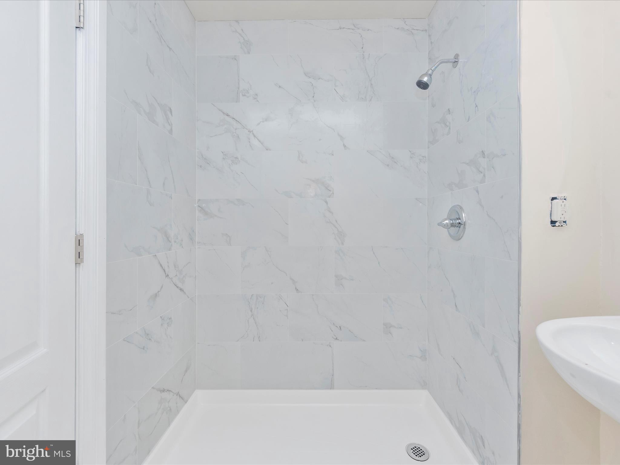 BLUE STREAM - Residential