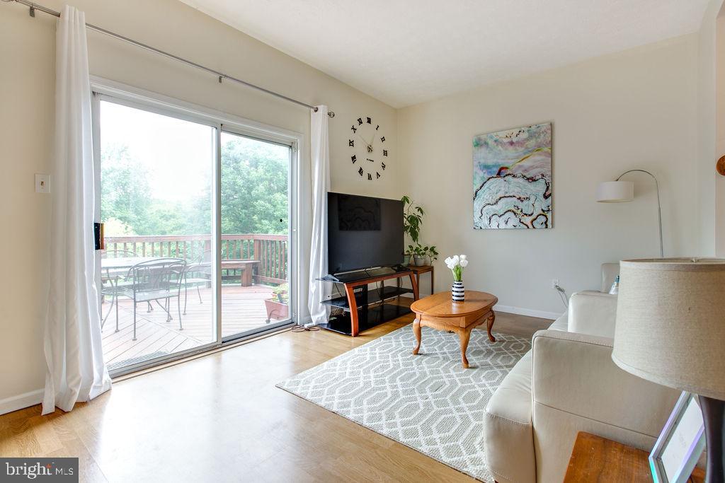 OAK WEST - Residential