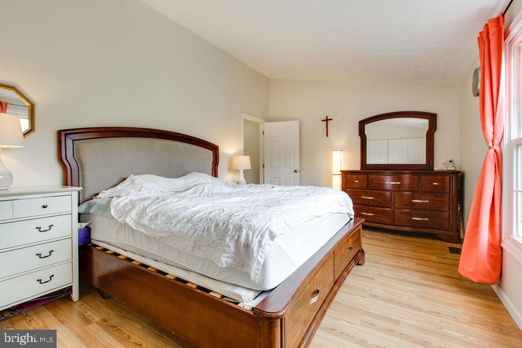 OAK WEST - Residential