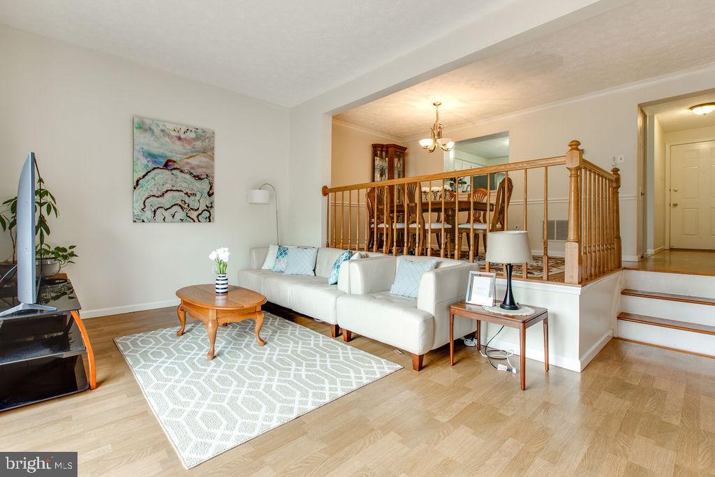 OAK WEST - Residential