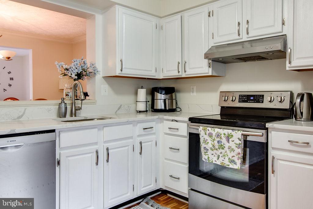 OAK WEST - Residential