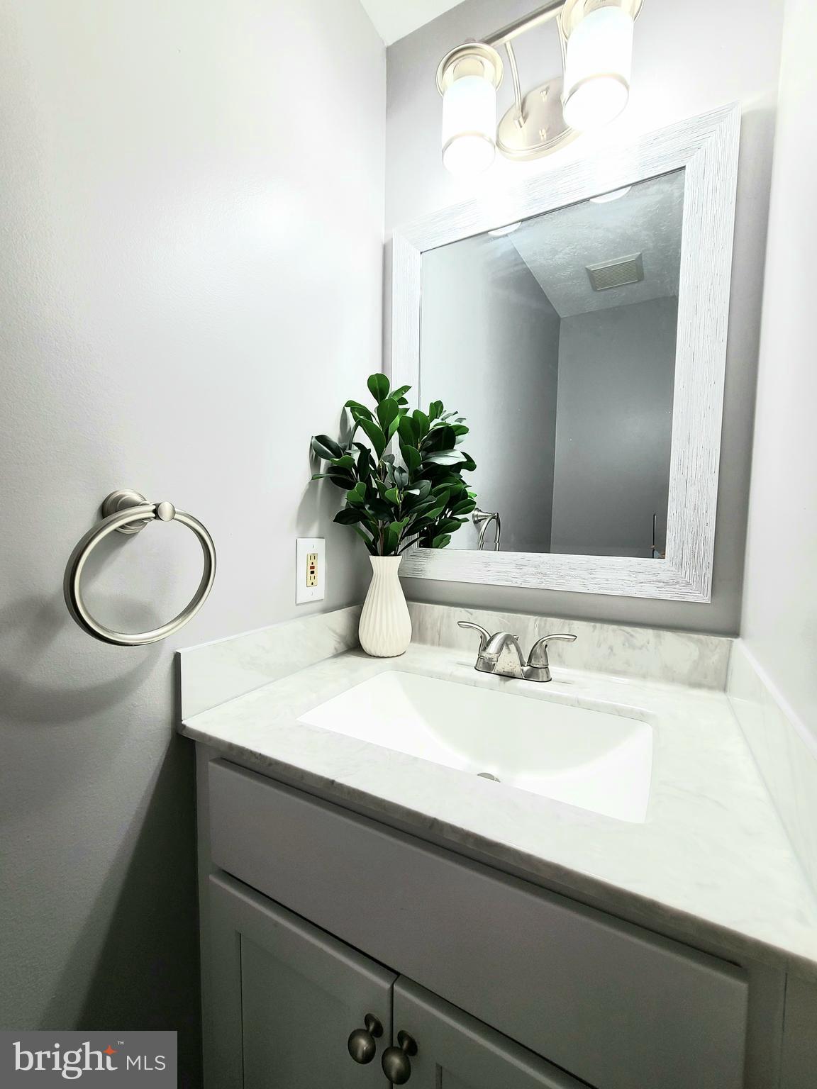 OAK WEST - Residential