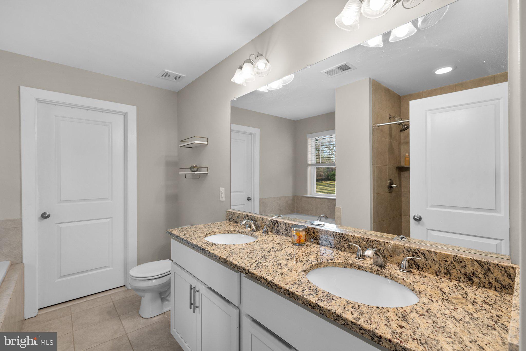 CAPE ST CLAIRE - Residential