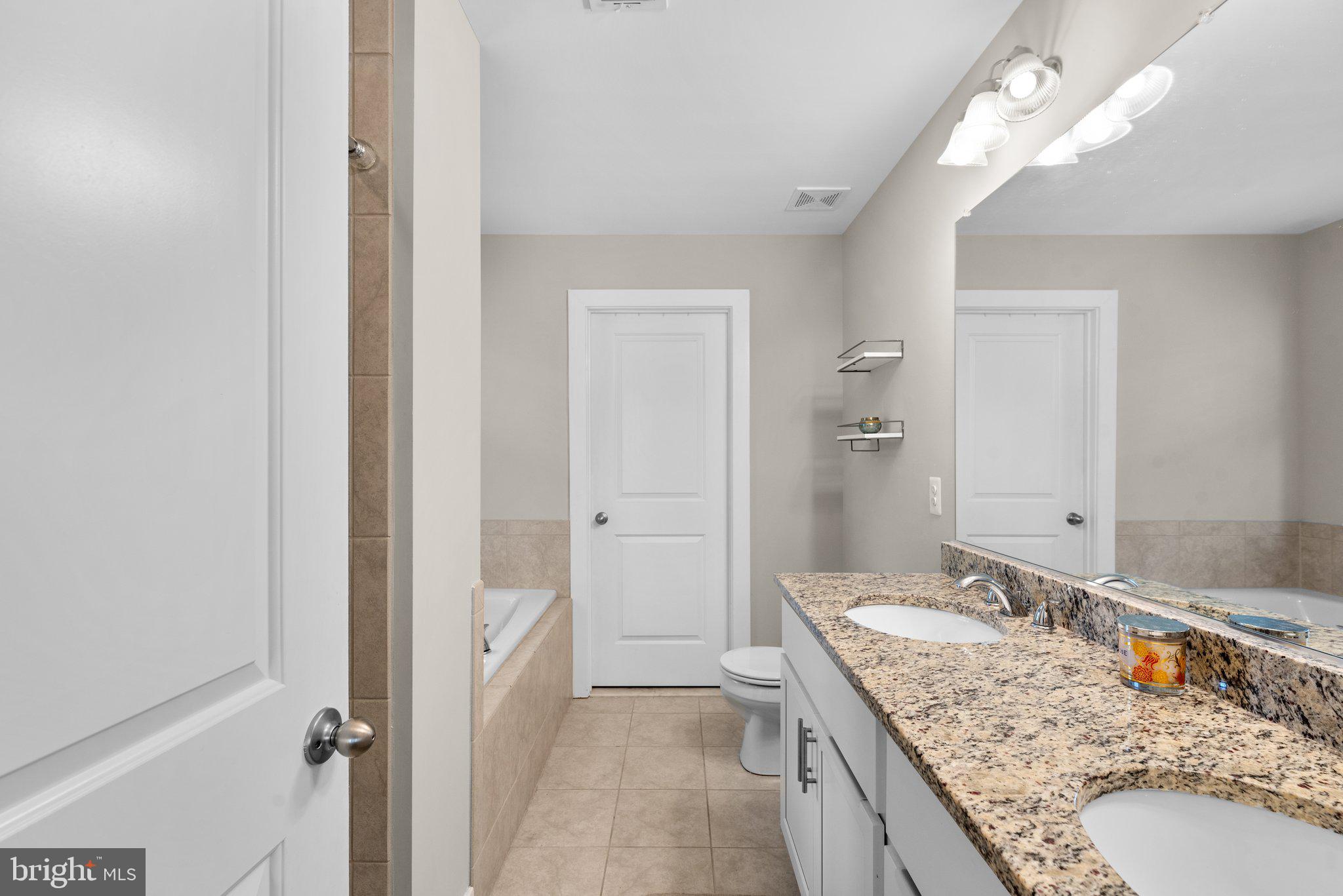 CAPE ST CLAIRE - Residential