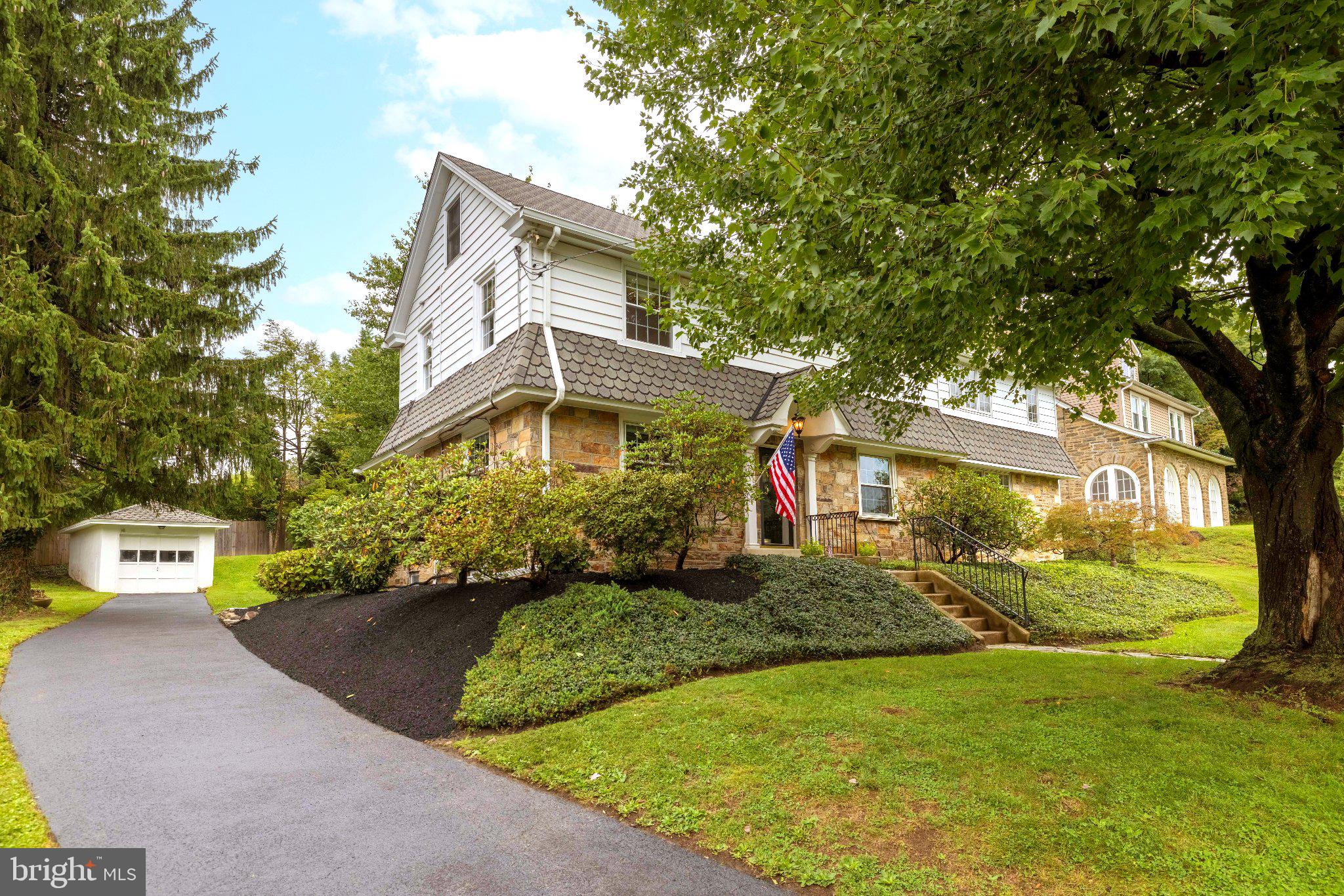 1046 HUNTINGDON ROAD