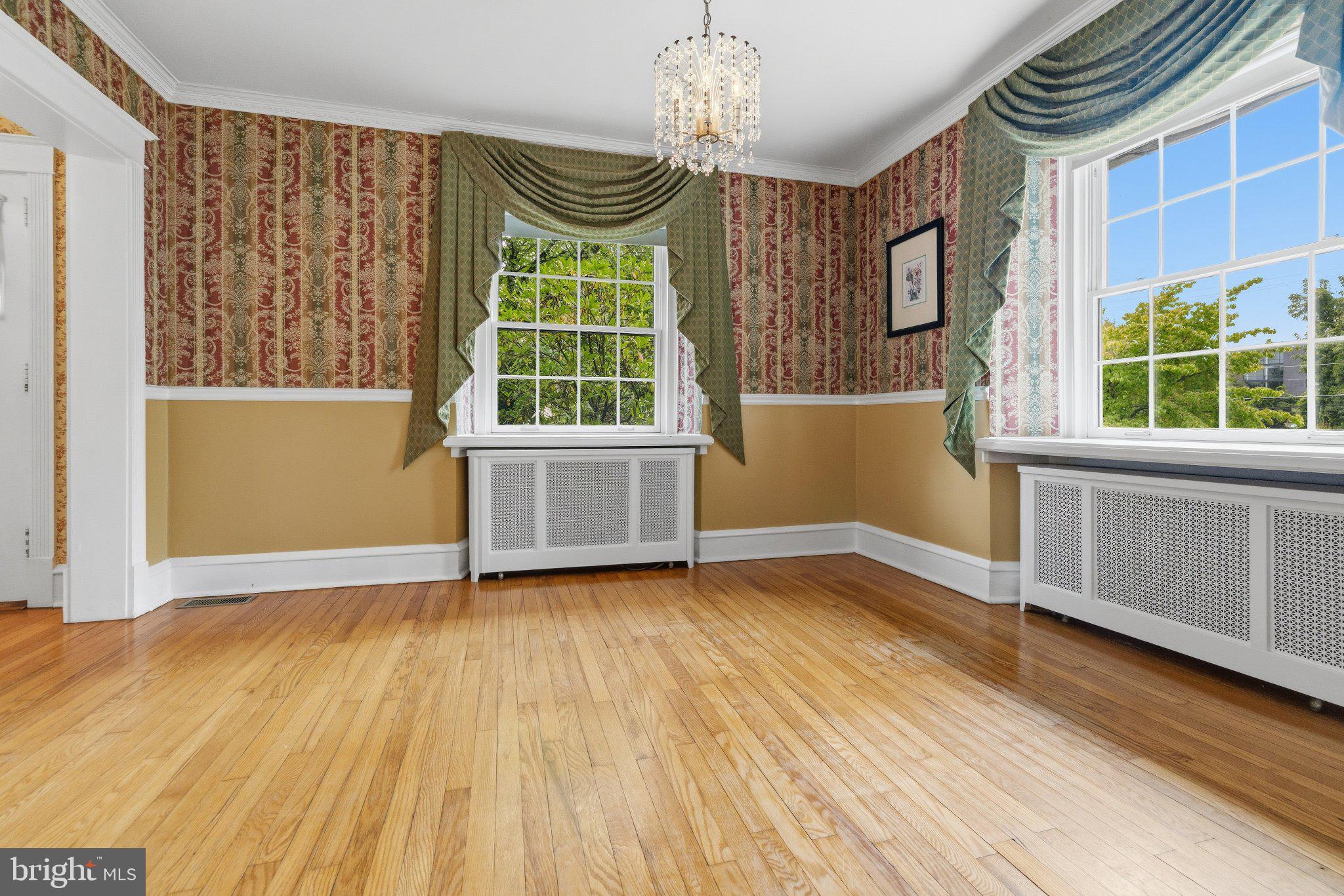 1046 HUNTINGDON ROAD