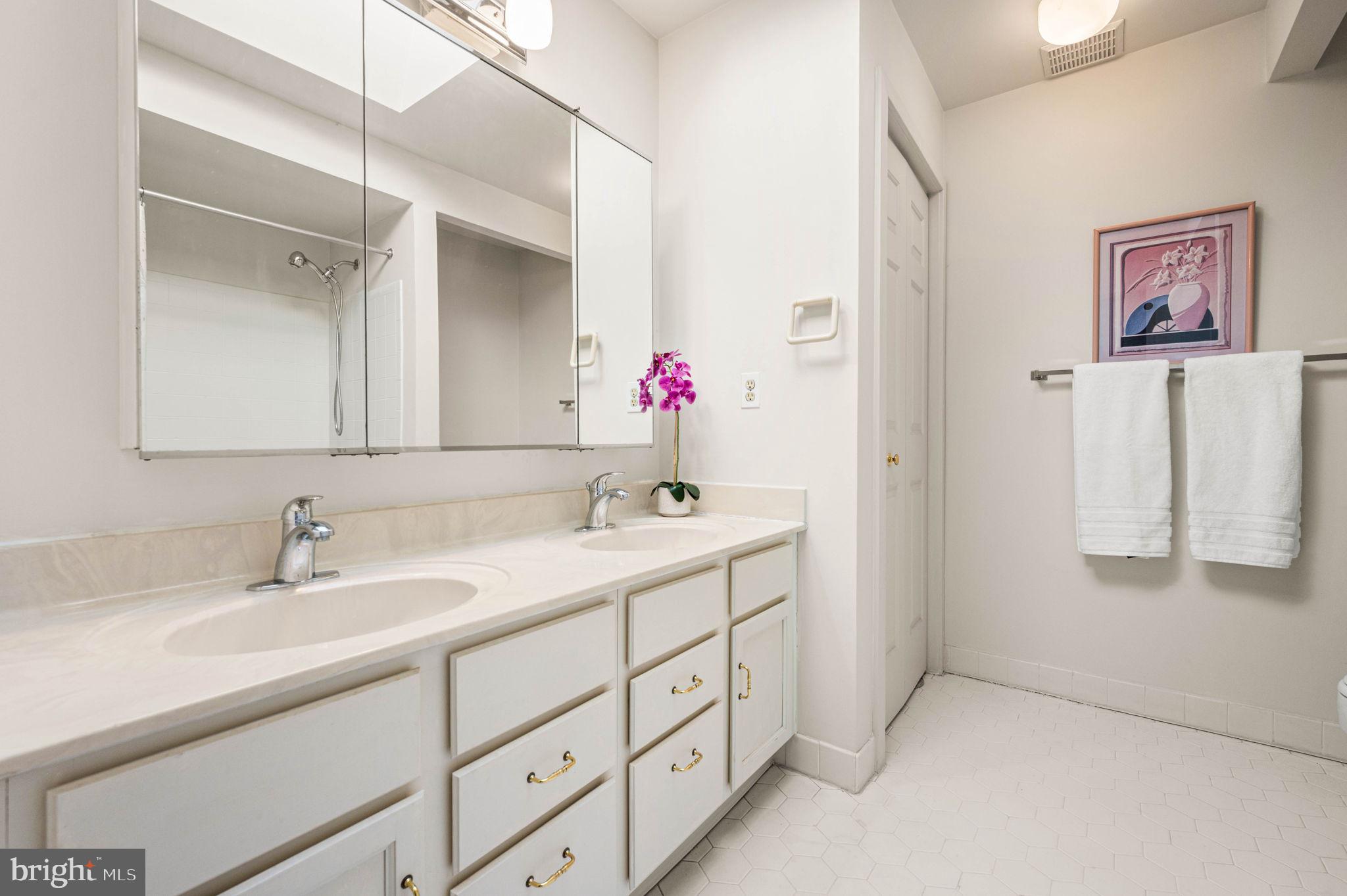 GREENLEAF - Residential