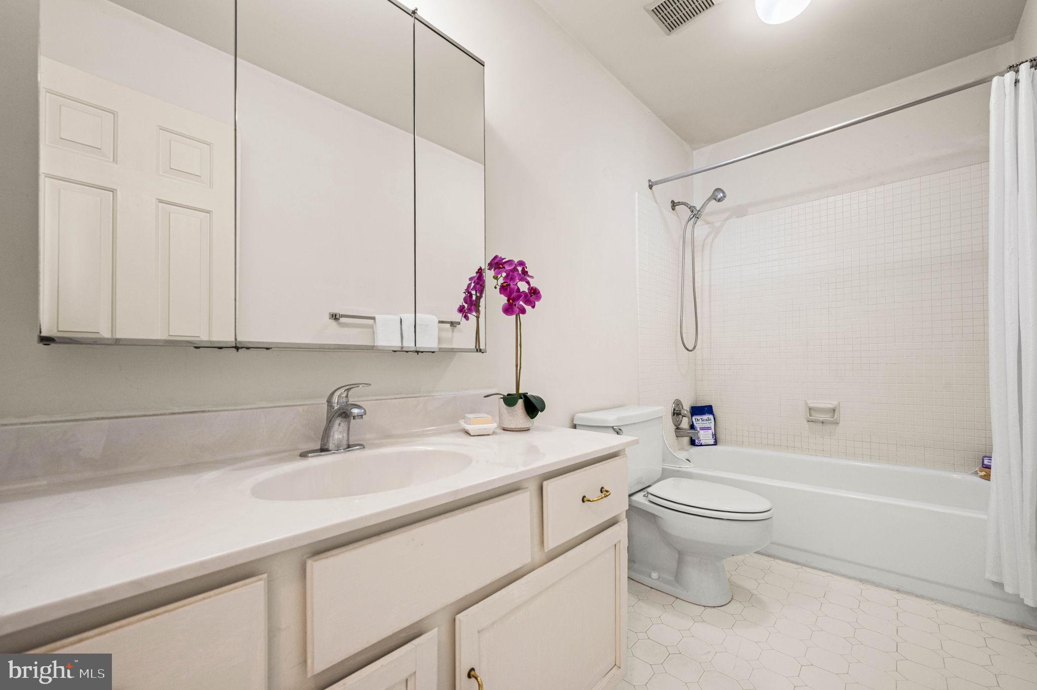 GREENLEAF - Residential