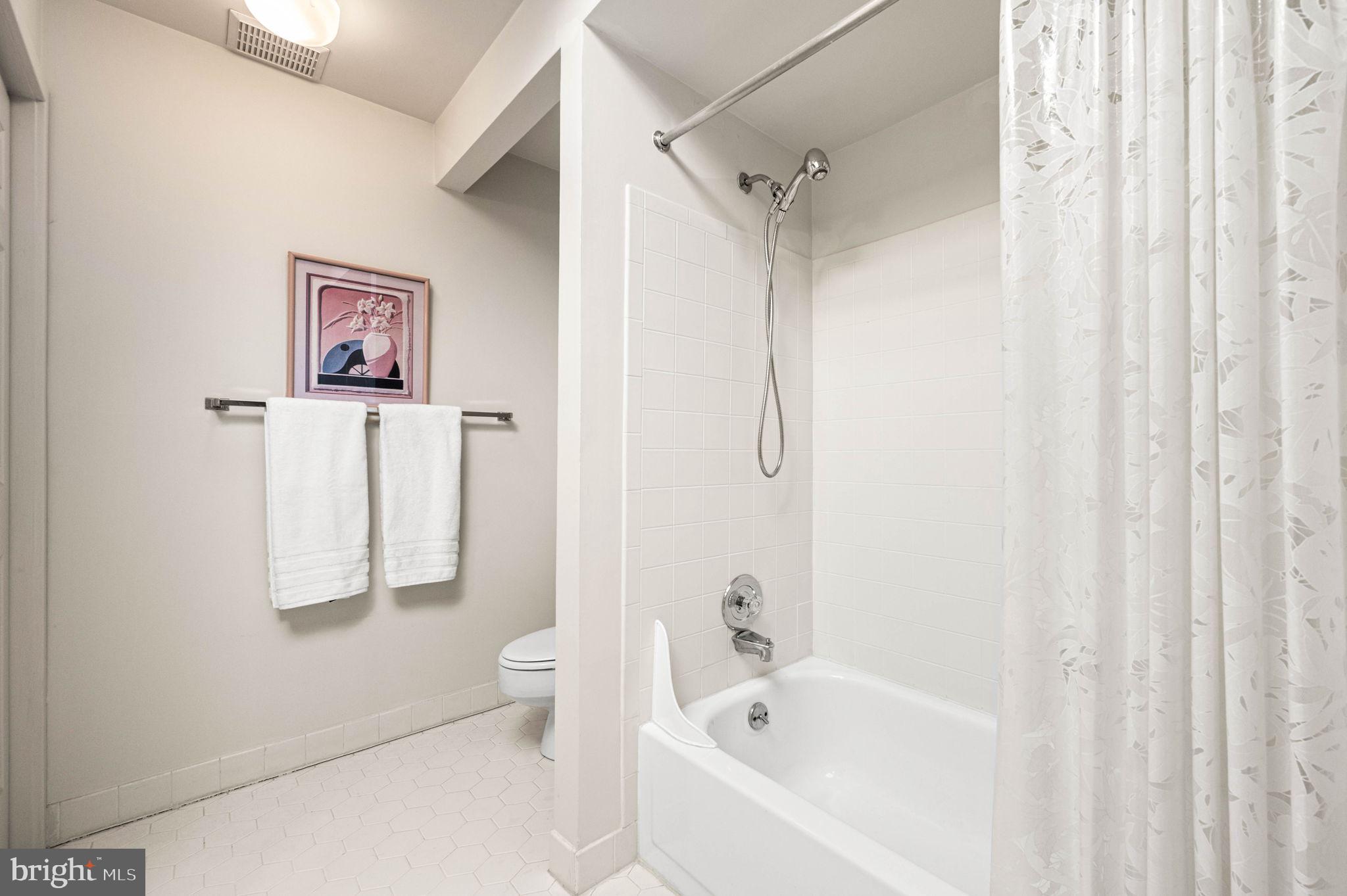 GREENLEAF - Residential