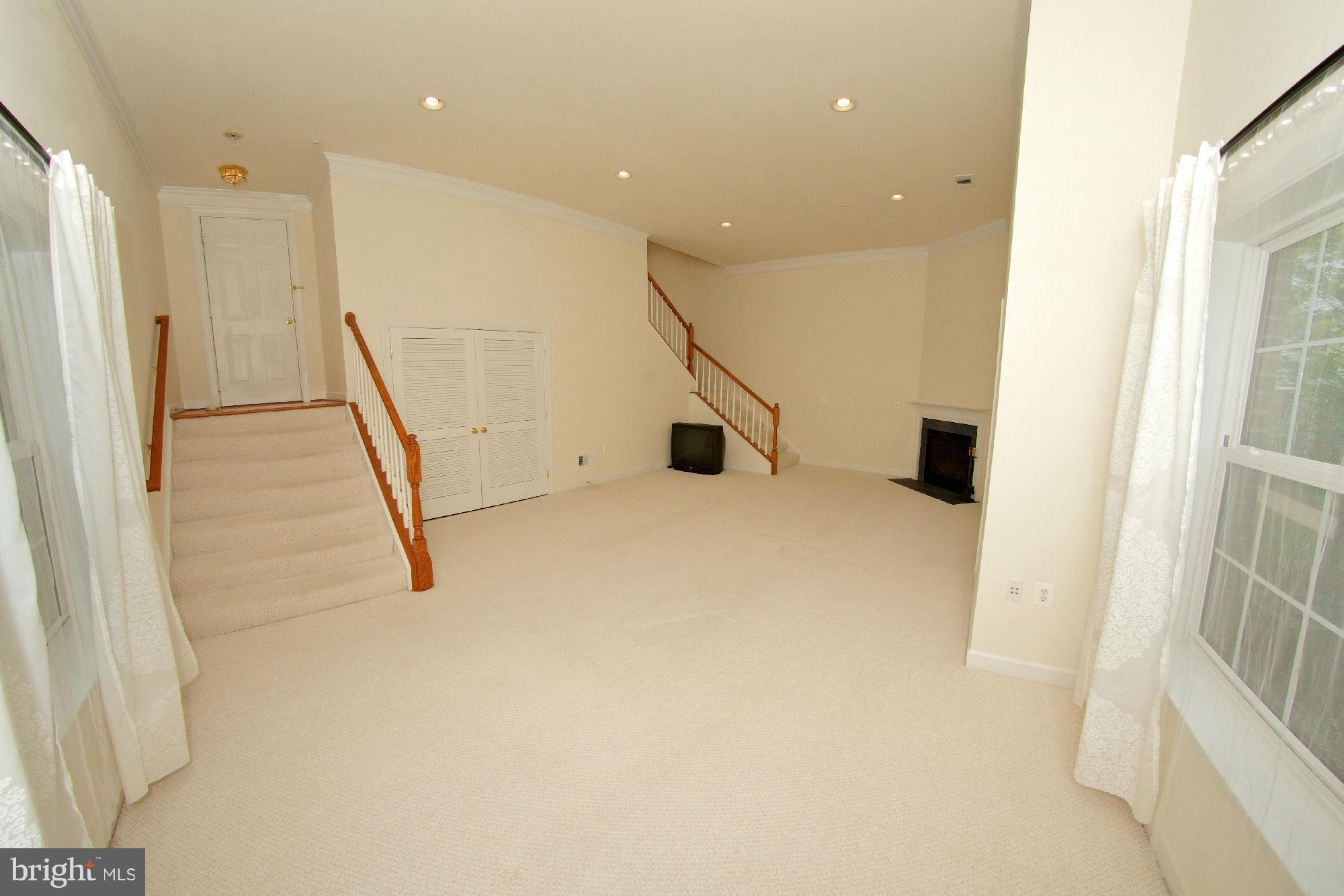 COPPERMINE CROSSING - Residential