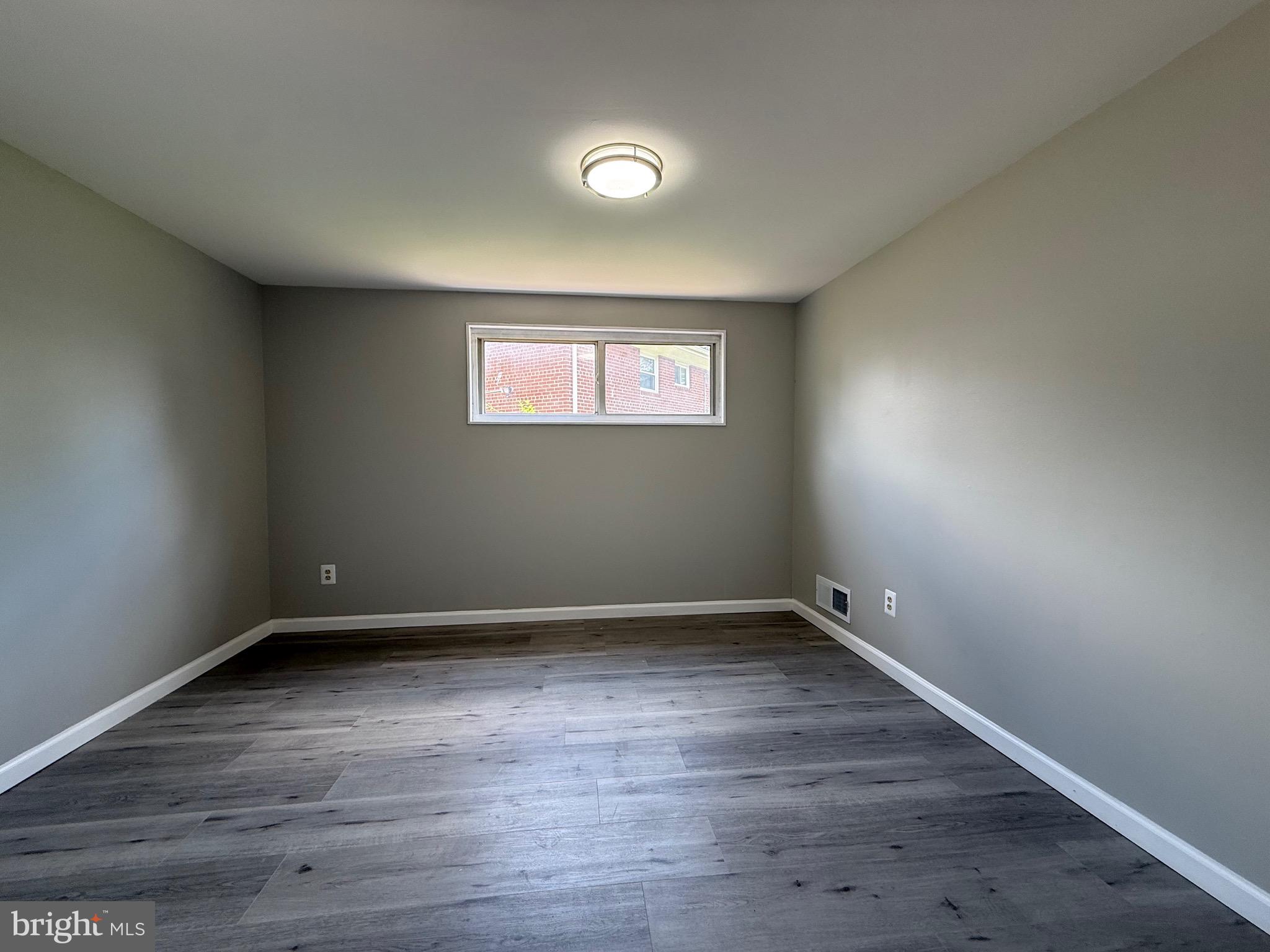 GLENVIEW - Residential