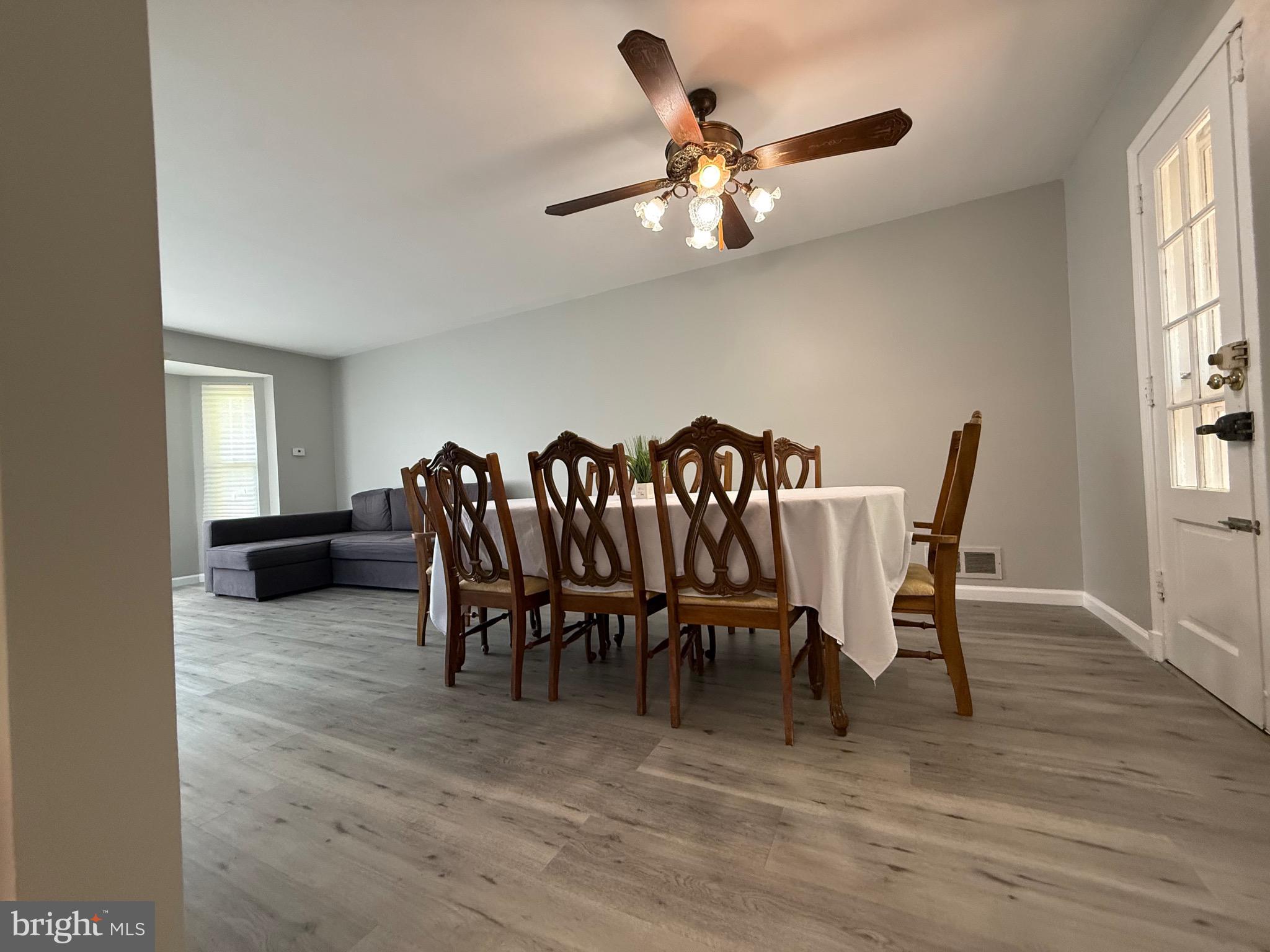 GLENVIEW - Residential