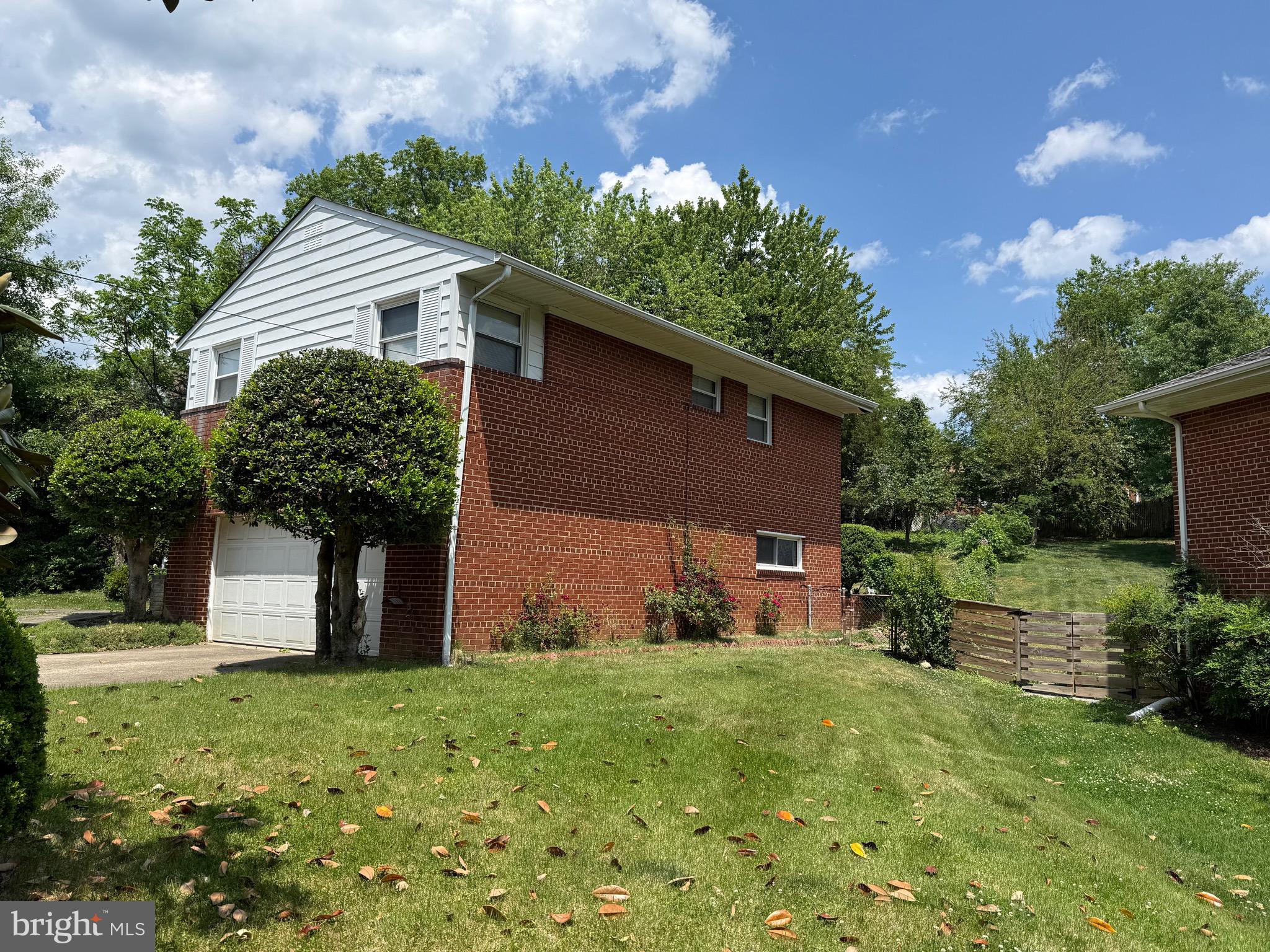 GLENVIEW - Residential