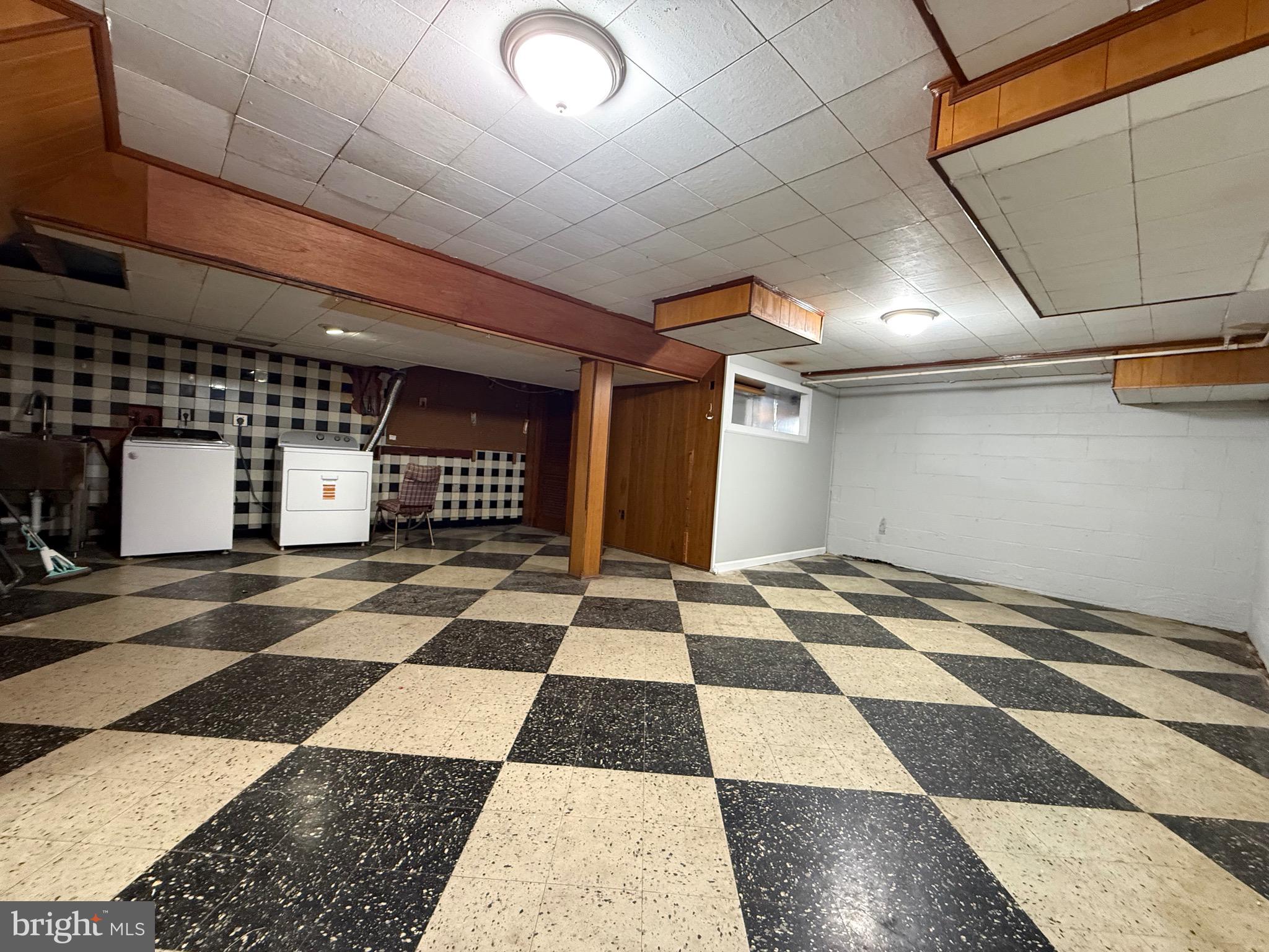 GLENVIEW - Residential
