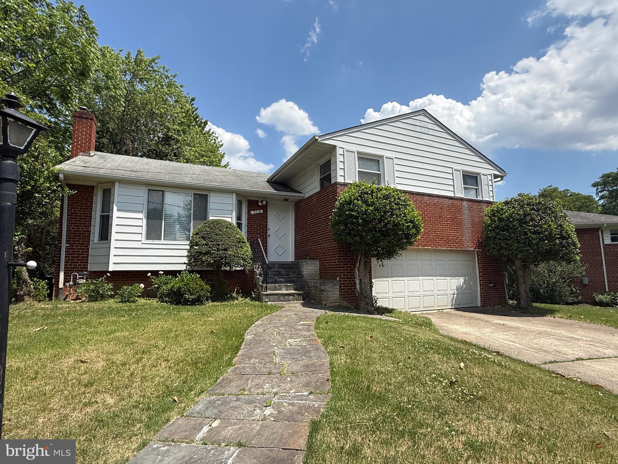 GLENVIEW - Residential