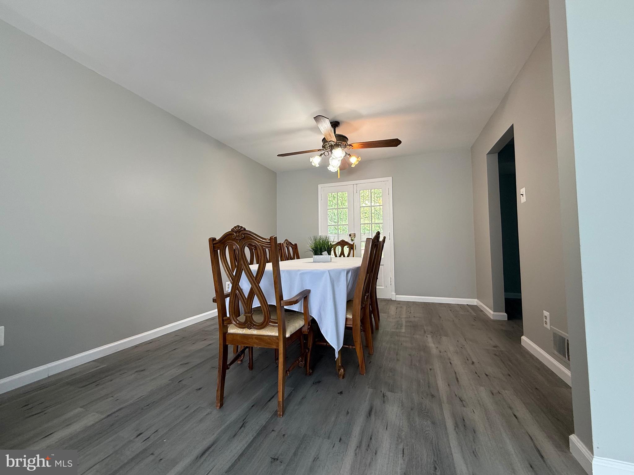 GLENVIEW - Residential