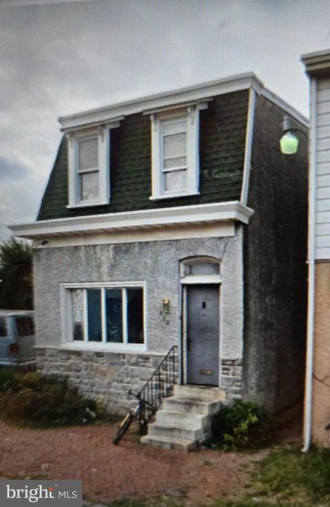 612 W 8TH STREET CHESTER PA 19013