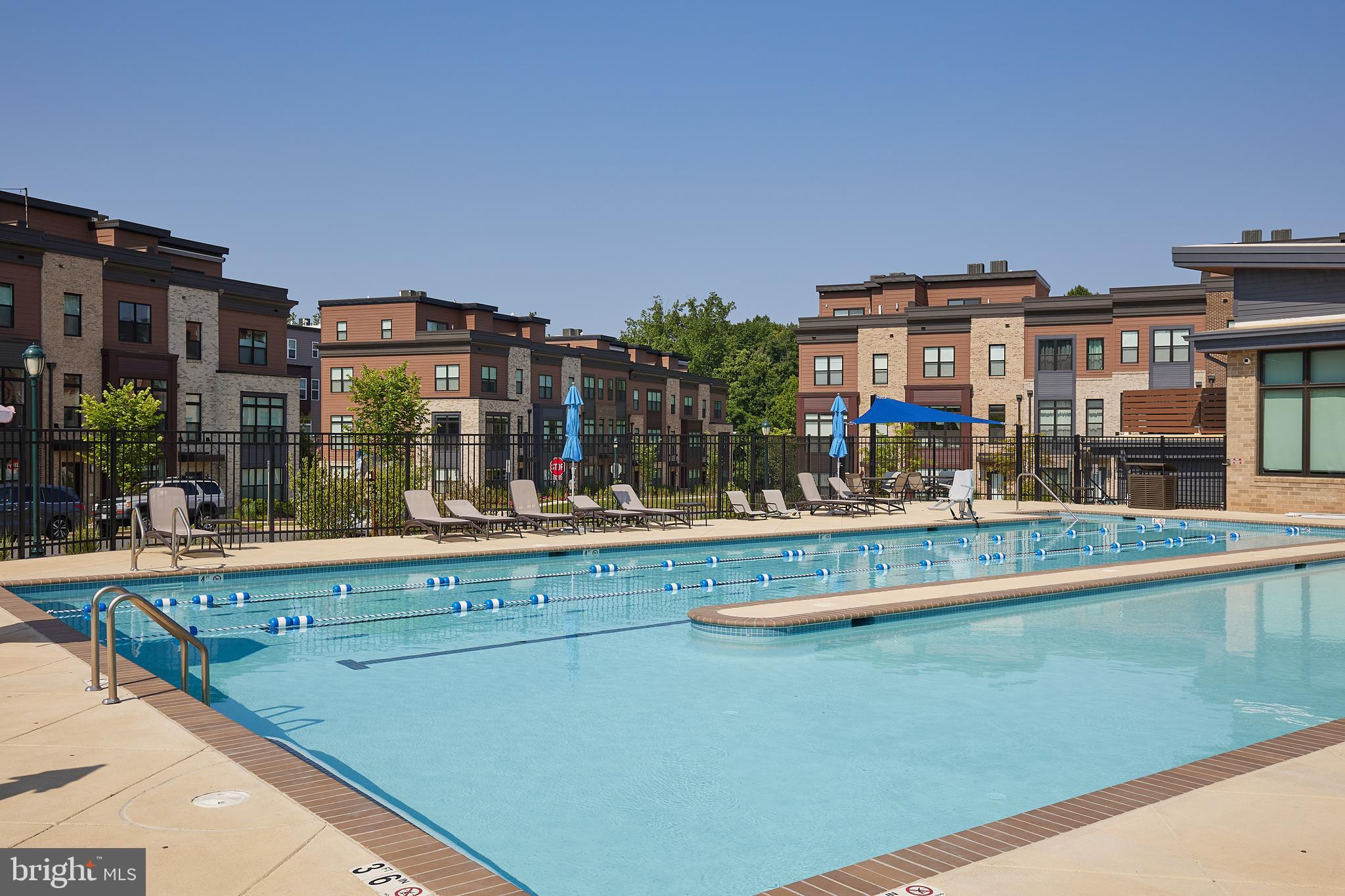 TOWER OAKS - Residential