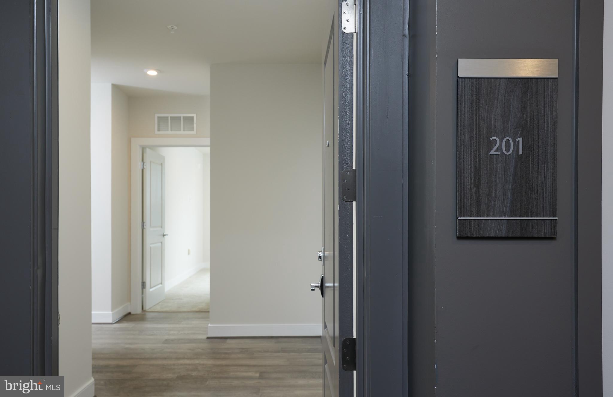 TOWER OAKS - Residential