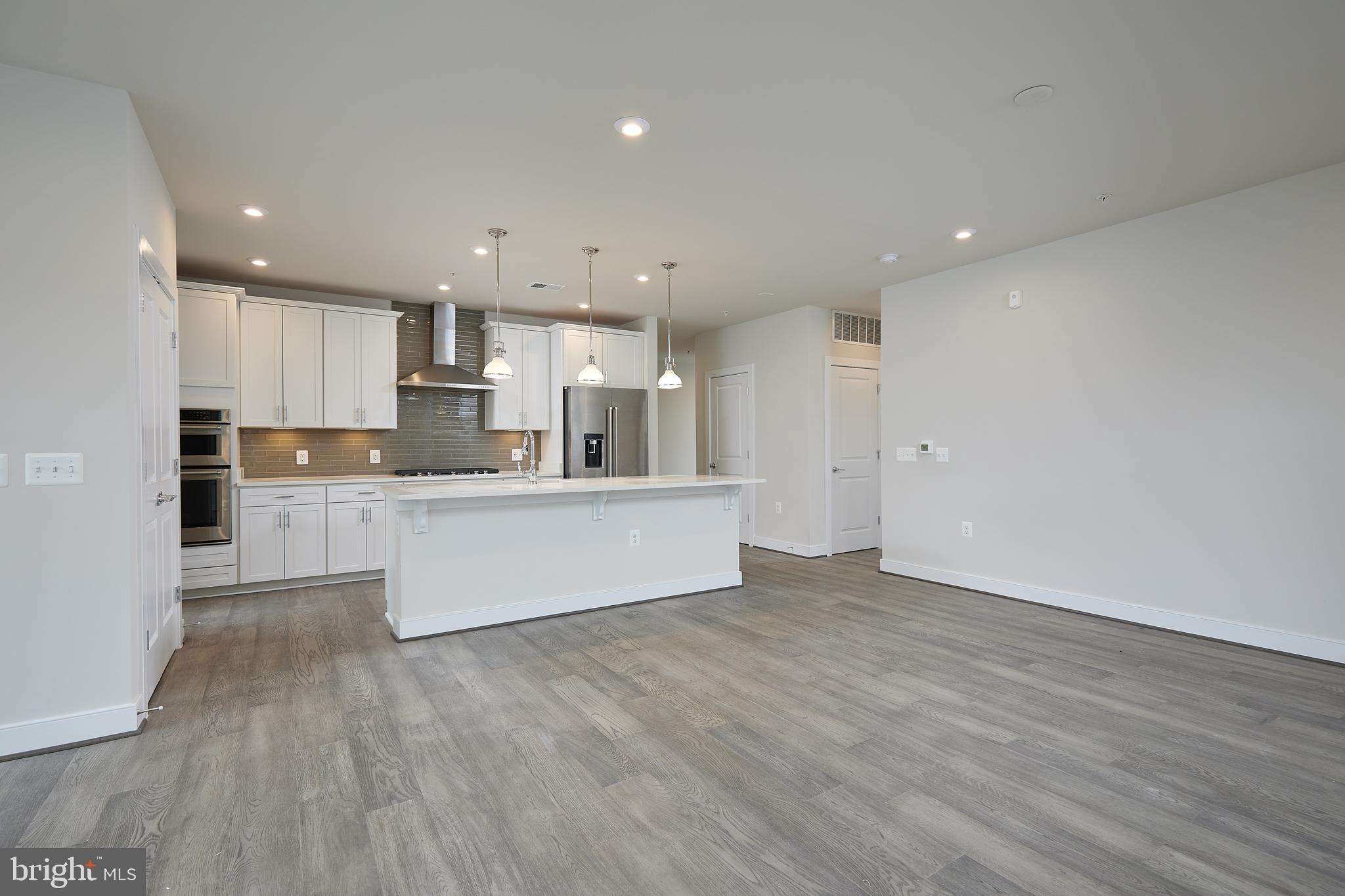 TOWER OAKS - Residential