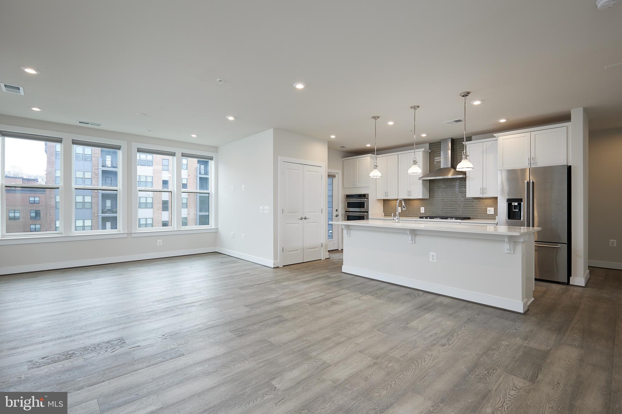 TOWER OAKS - Residential