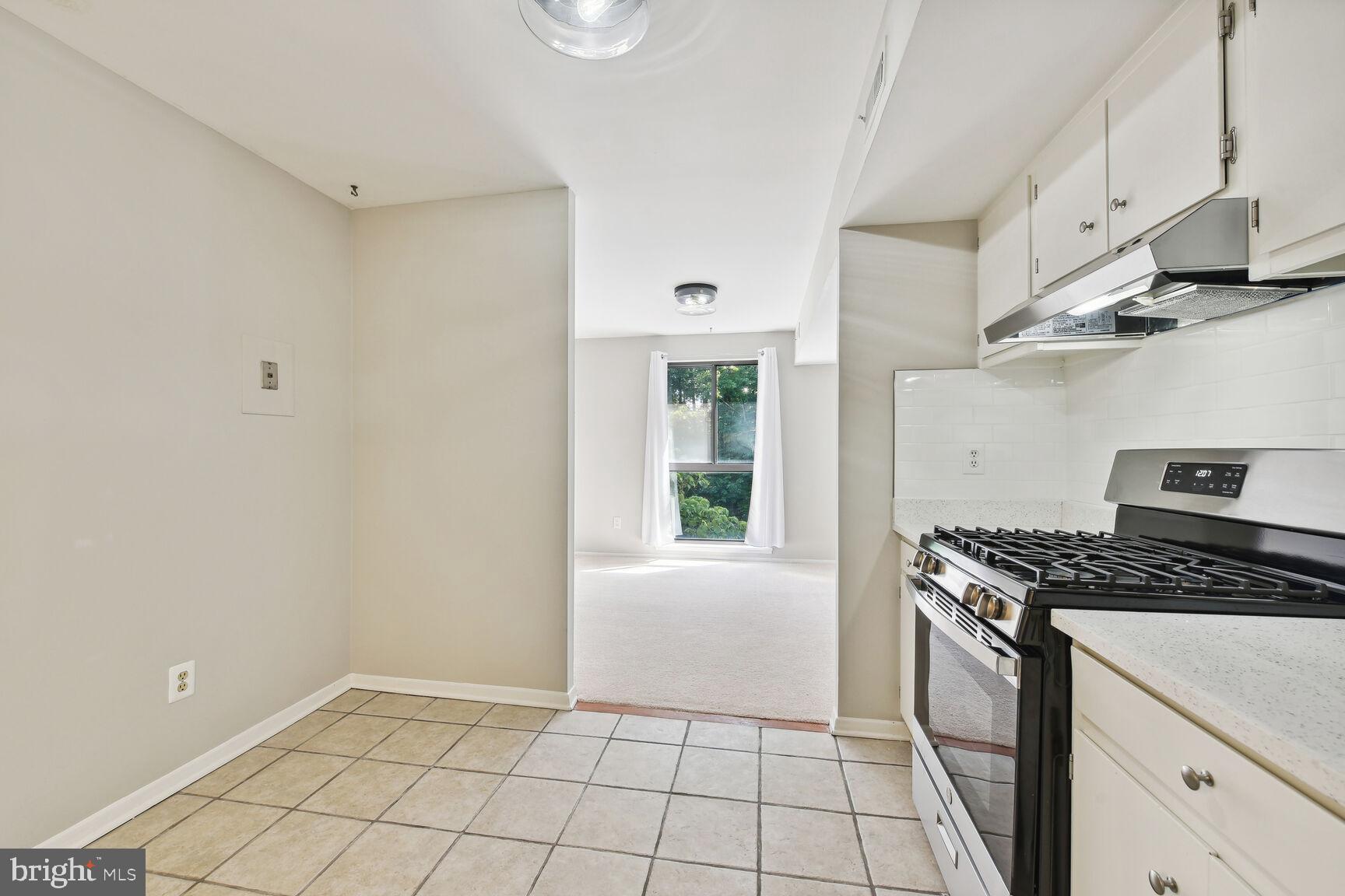 SOUTHGATE - Residential